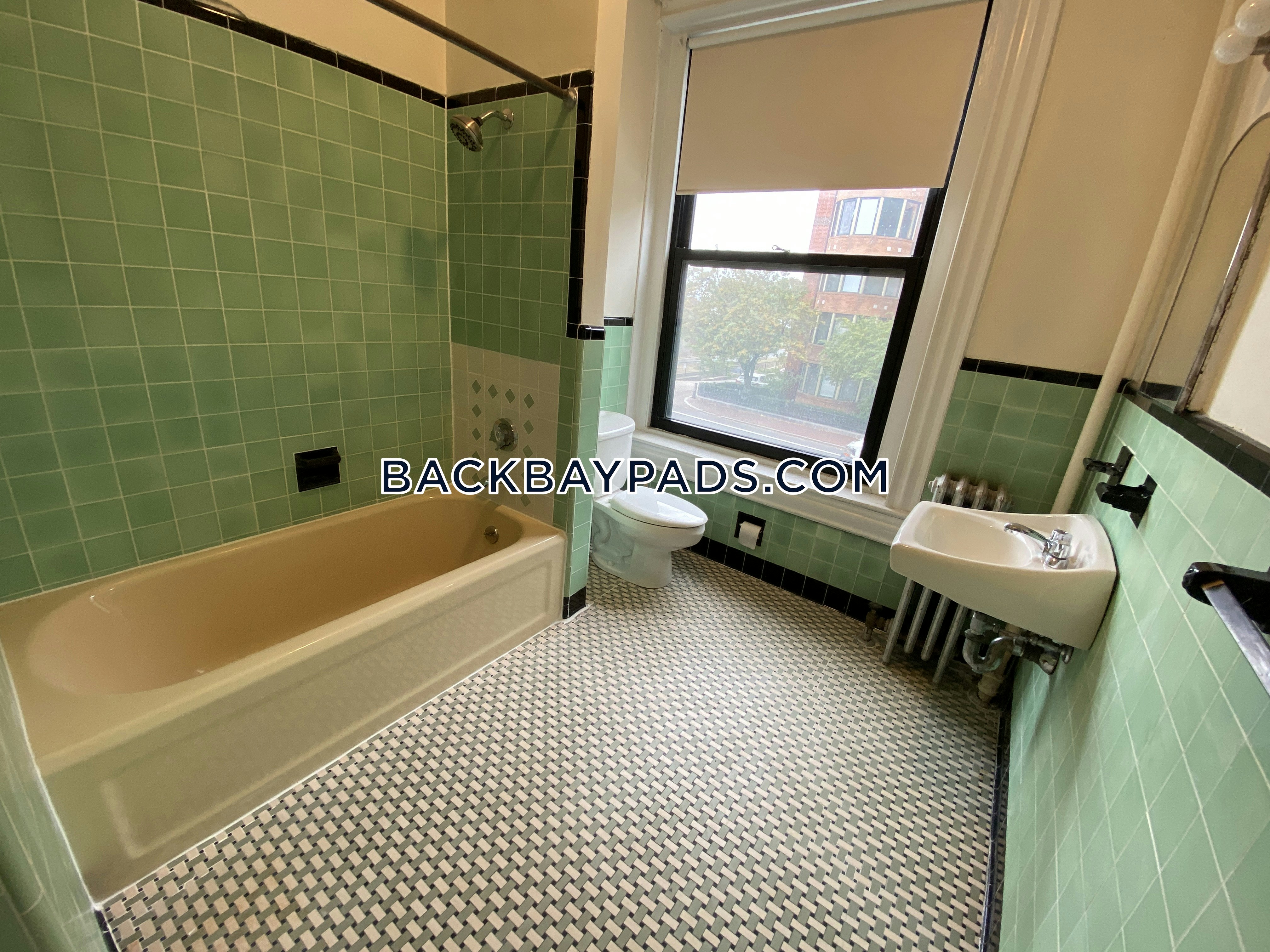 504 Beacon St, Back Bay