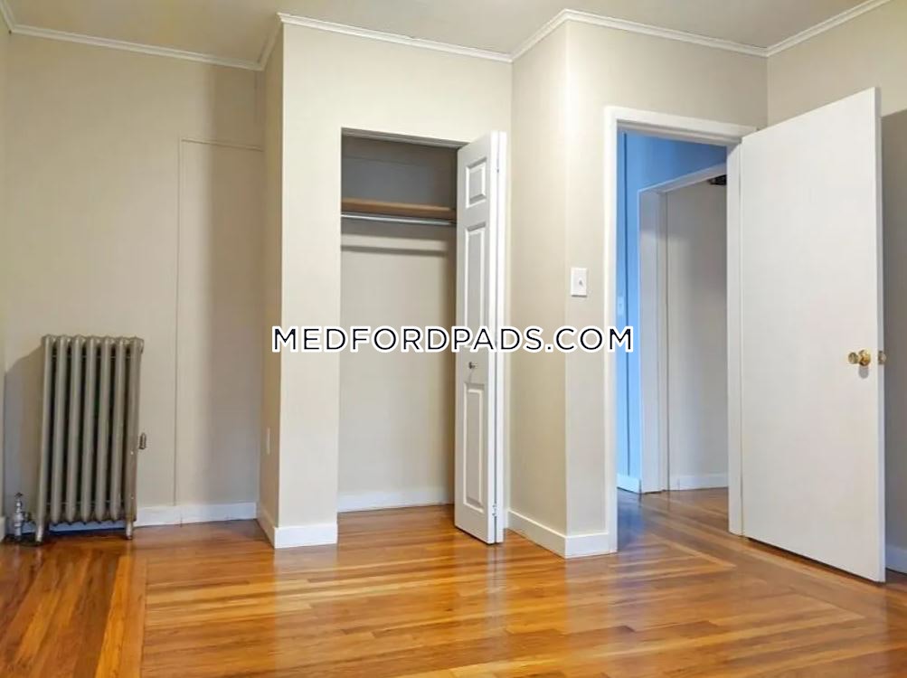 4 bed, 1 bath apartment for rent at 288 Boston Ave Unit 2, Tufts University — photo 43 of 44