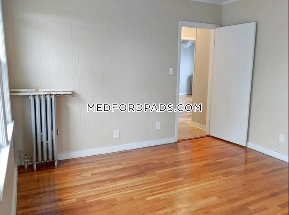 4 bed, 1 bath apartment for rent at 288 Boston Ave Unit 2, Tufts University — photo 30 of 44