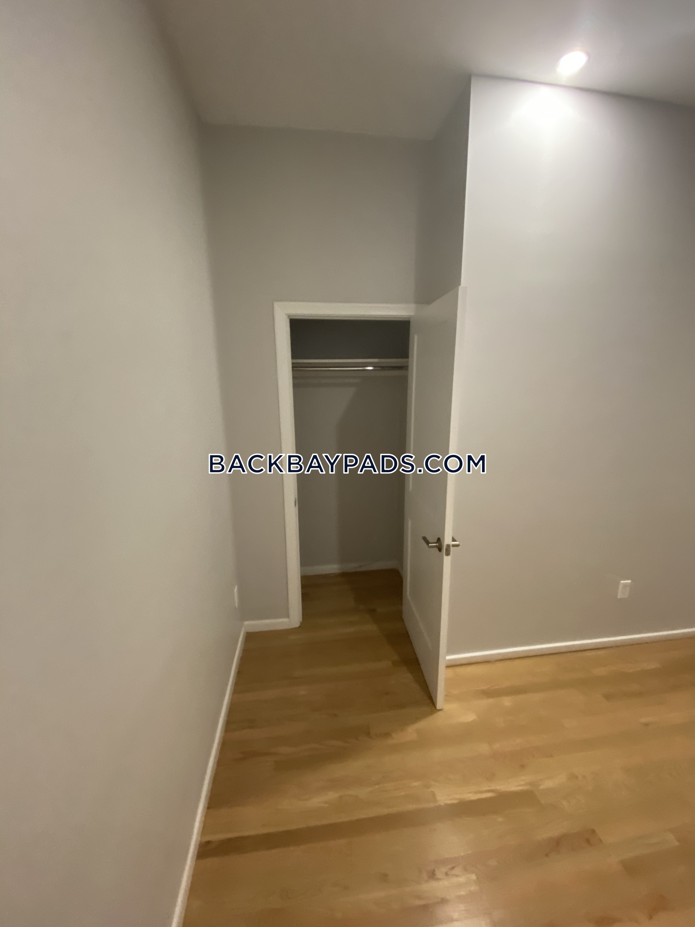 2 bed, 1 bath apartment for rent at 829 Boylston St Unit 101, Back Bay — photo 6 of 11