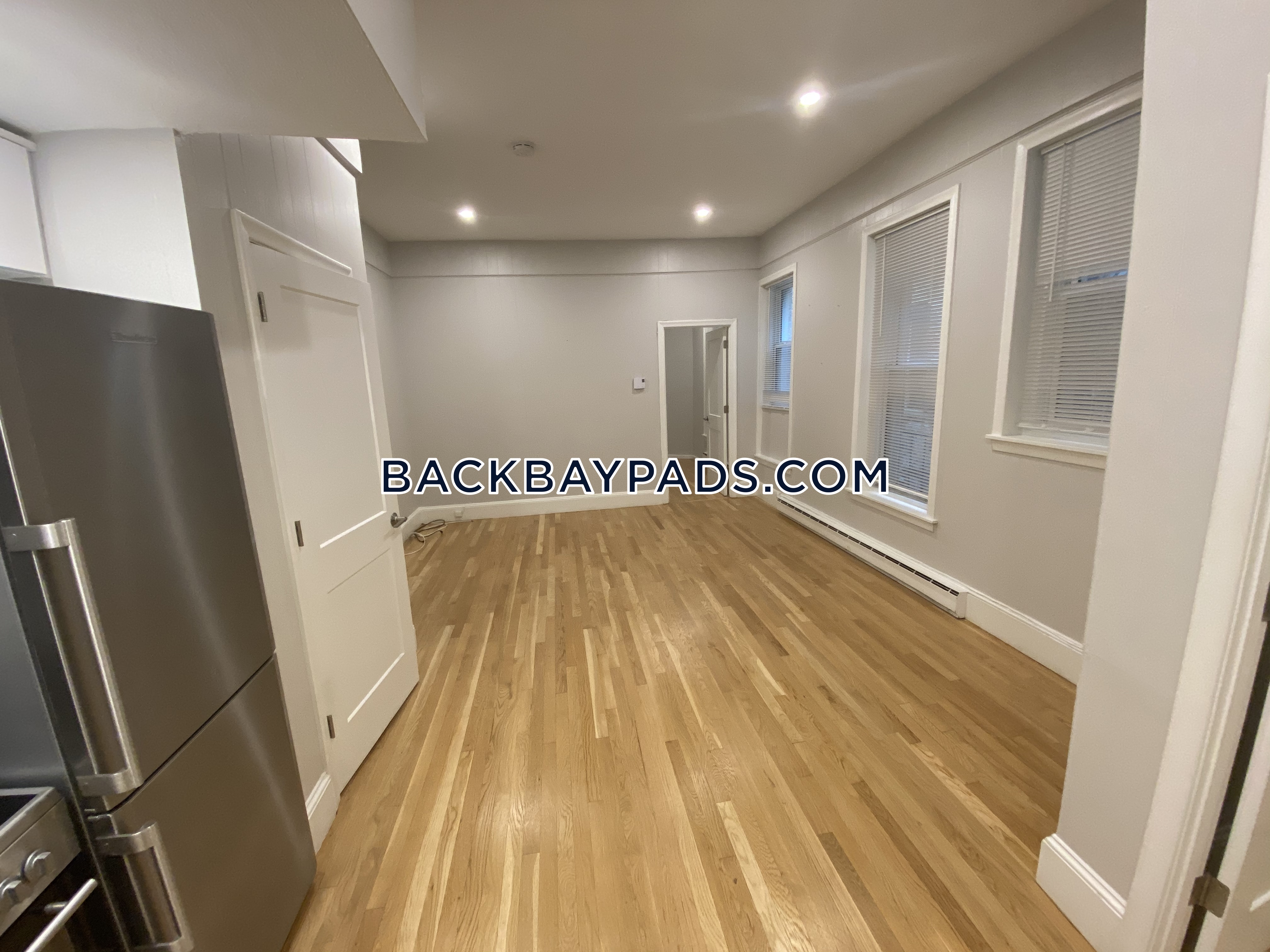 2 bed, 1 bath apartment for rent at 829 Boylston St Unit 101, Back Bay — photo 9 of 11