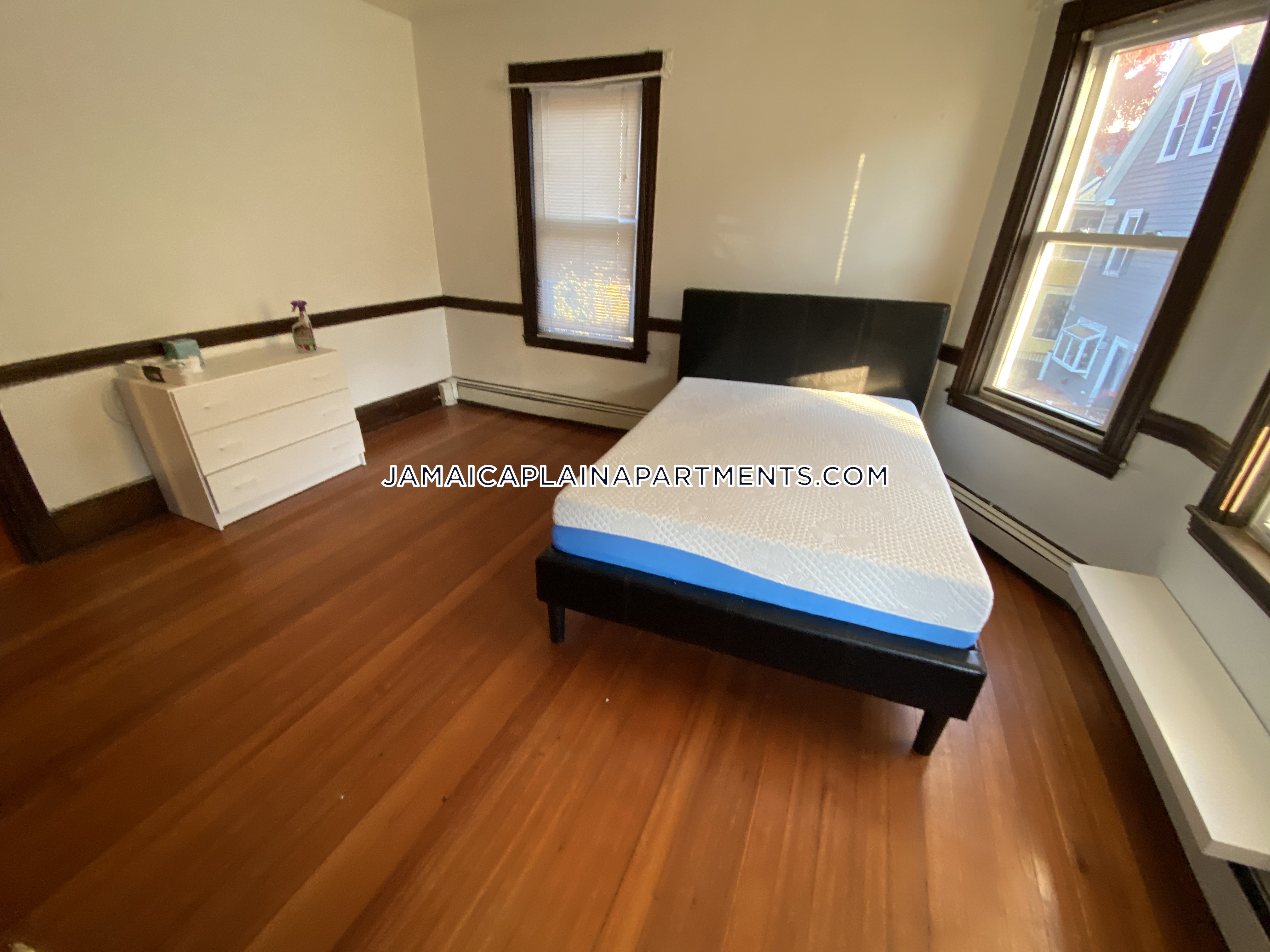 5 bed, 2 bath apartment for rent at 47 Creighton St Unit 3, Jamaica Plain — photo 39 of 117