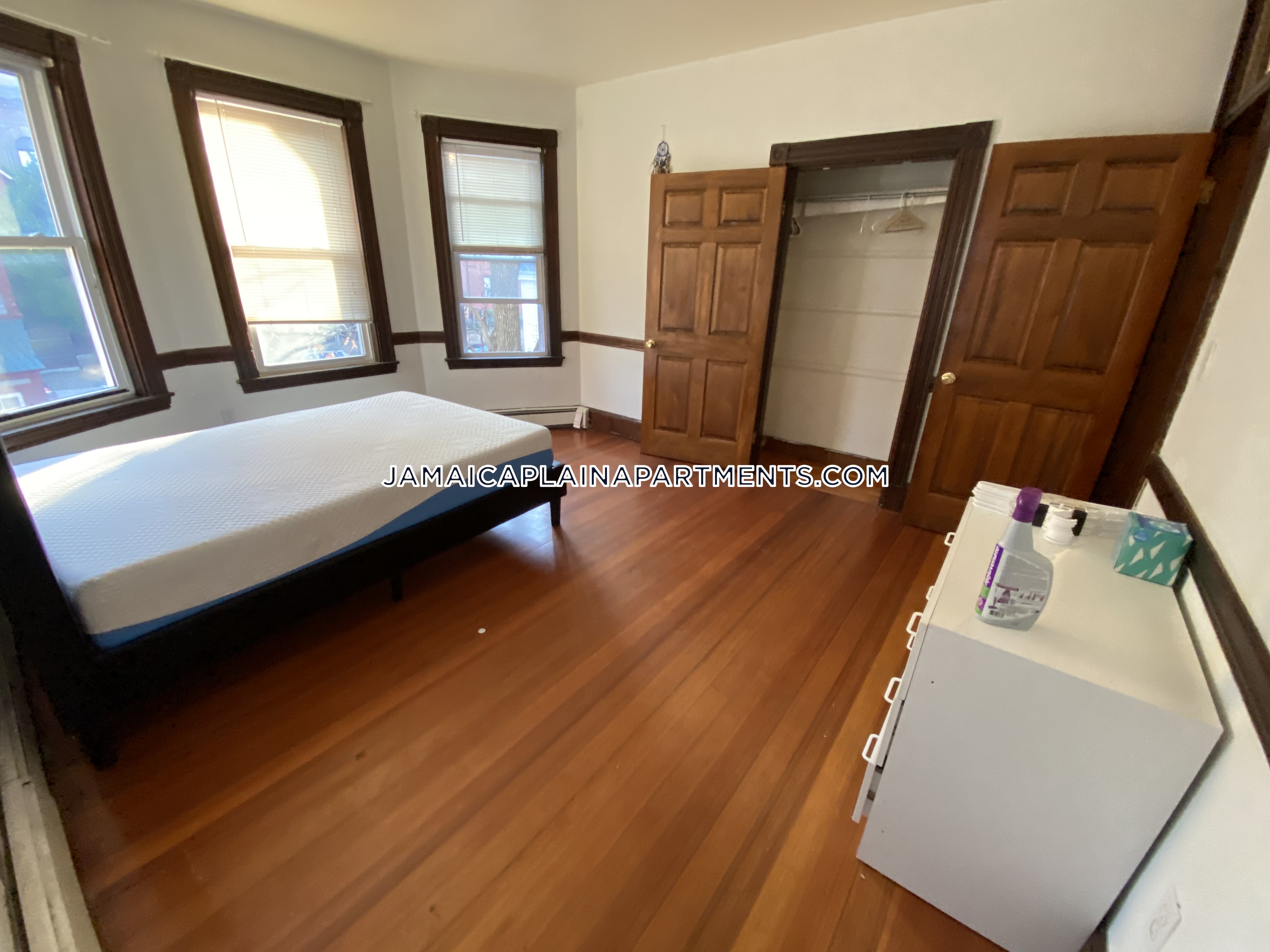 5 bed, 2 bath apartment for rent at 47 Creighton St Unit 3, Jamaica Plain — photo 41 of 117