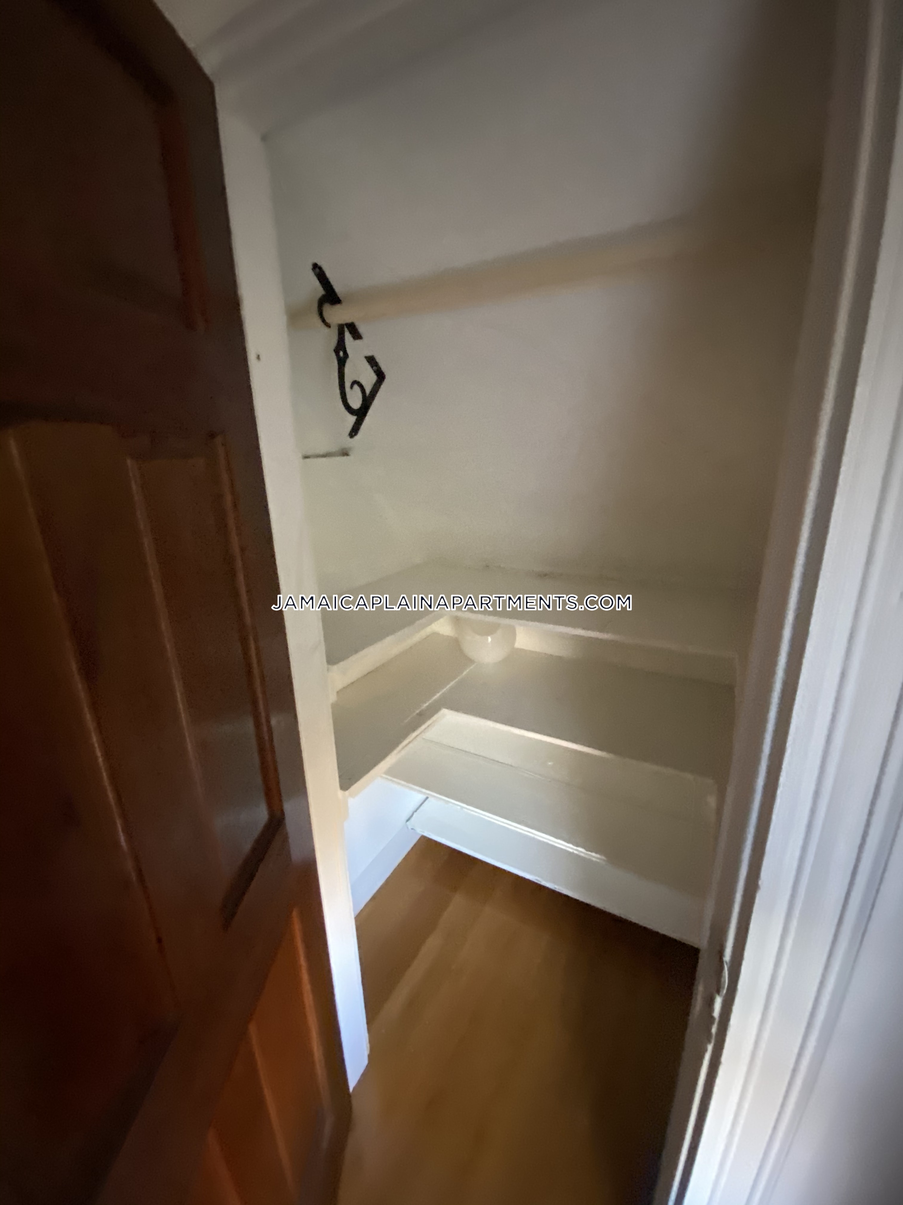 5 bed, 2 bath apartment for rent at 47 Creighton St Unit 3, Jamaica Plain — photo 51 of 117