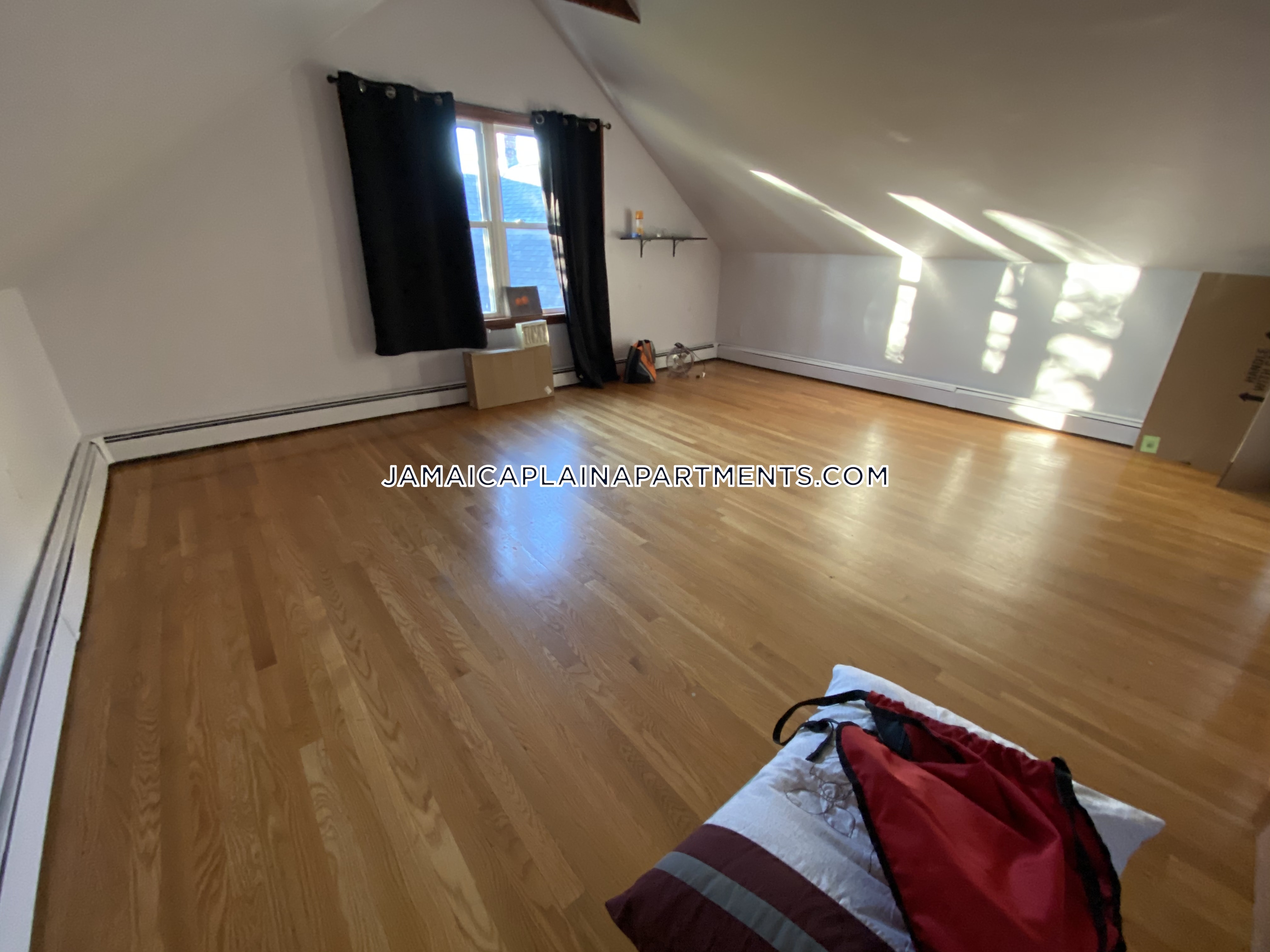 5 bed, 2 bath apartment for rent at 47 Creighton St Unit 3, Jamaica Plain — photo 66 of 117