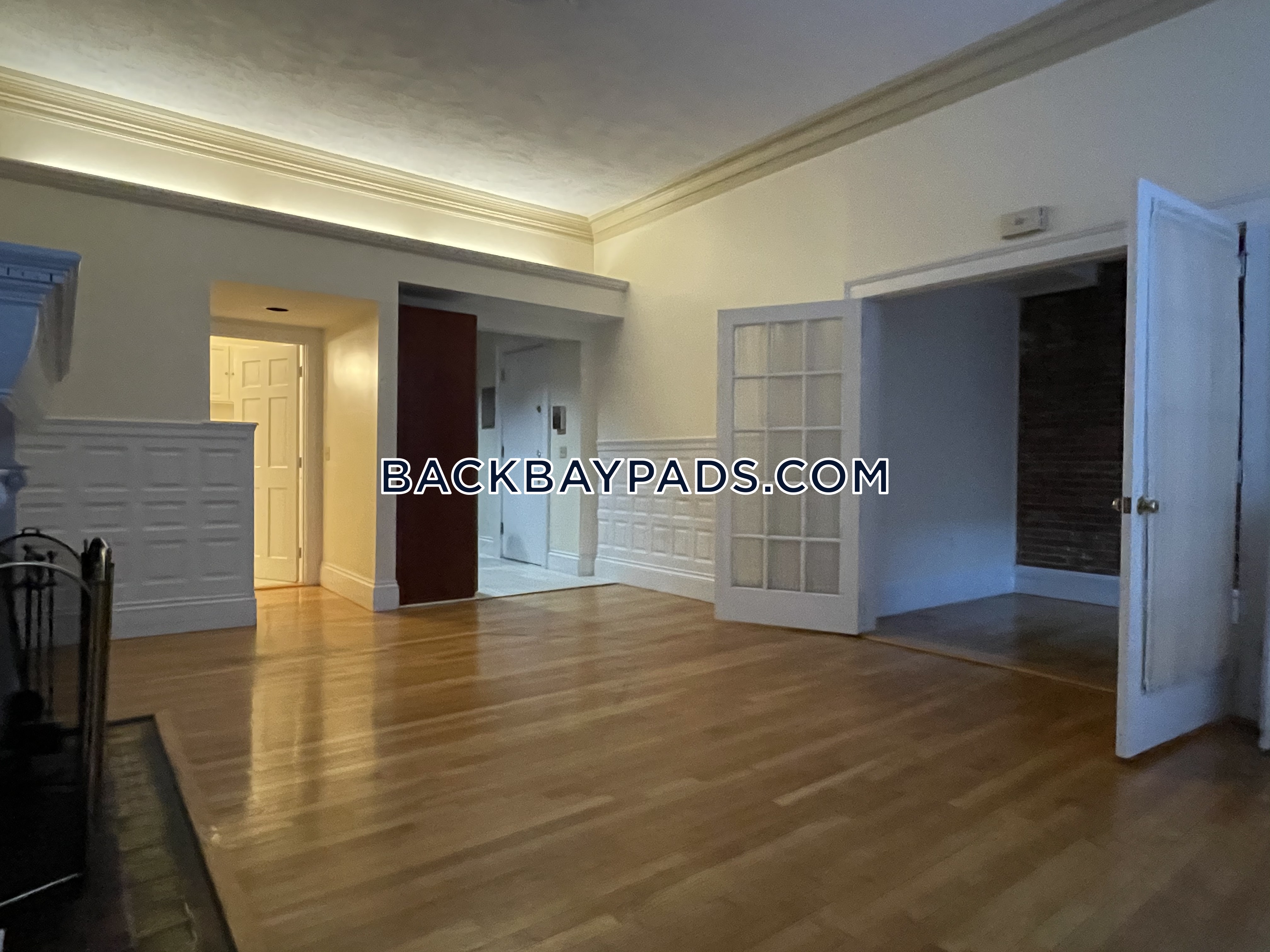 1 bed, 1 bath apartment for rent at 473 Beacon St Unit 3, Back Bay — photo 4 of 9