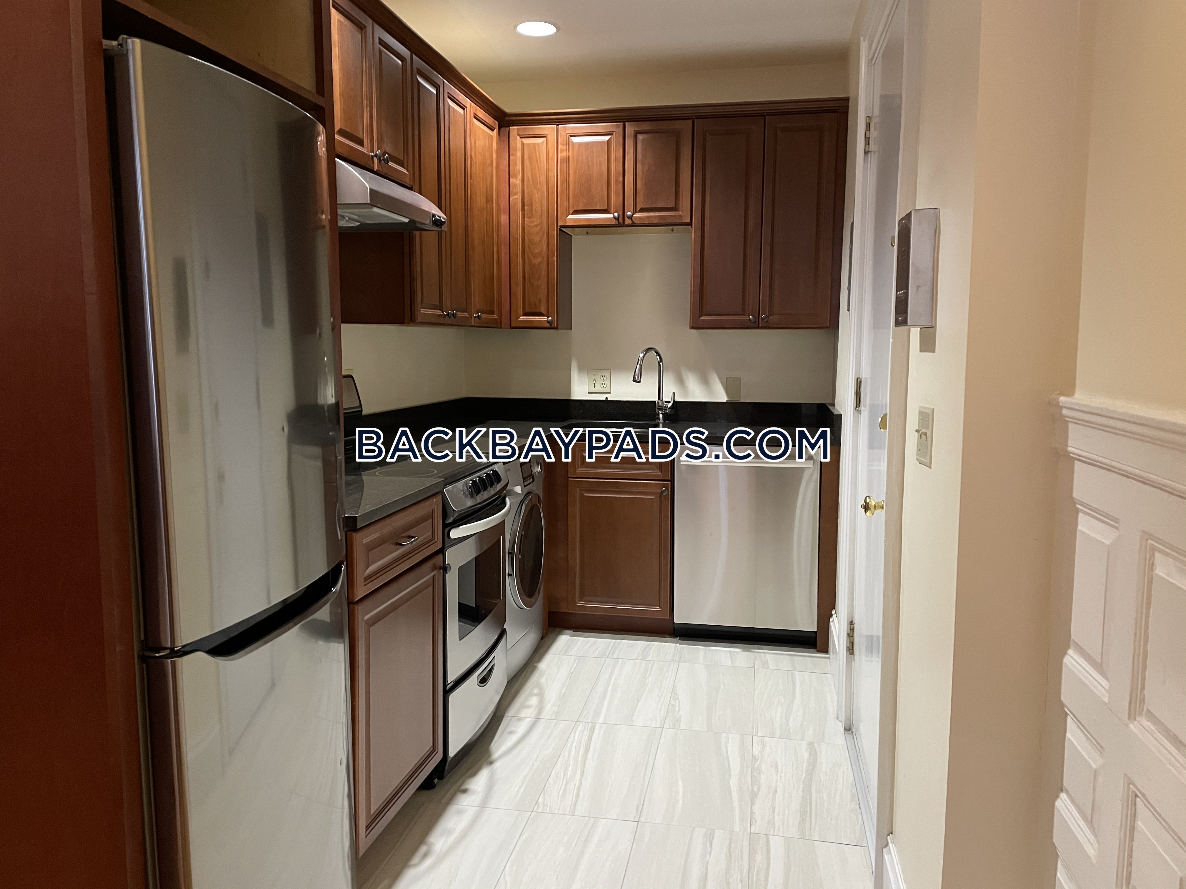 1 bed, 1 bath apartment for rent at 473 Beacon St Unit 3, Back Bay