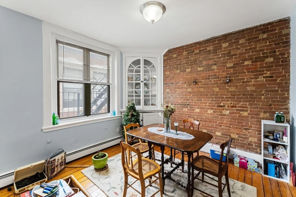 2 Pearl St, Charlestown