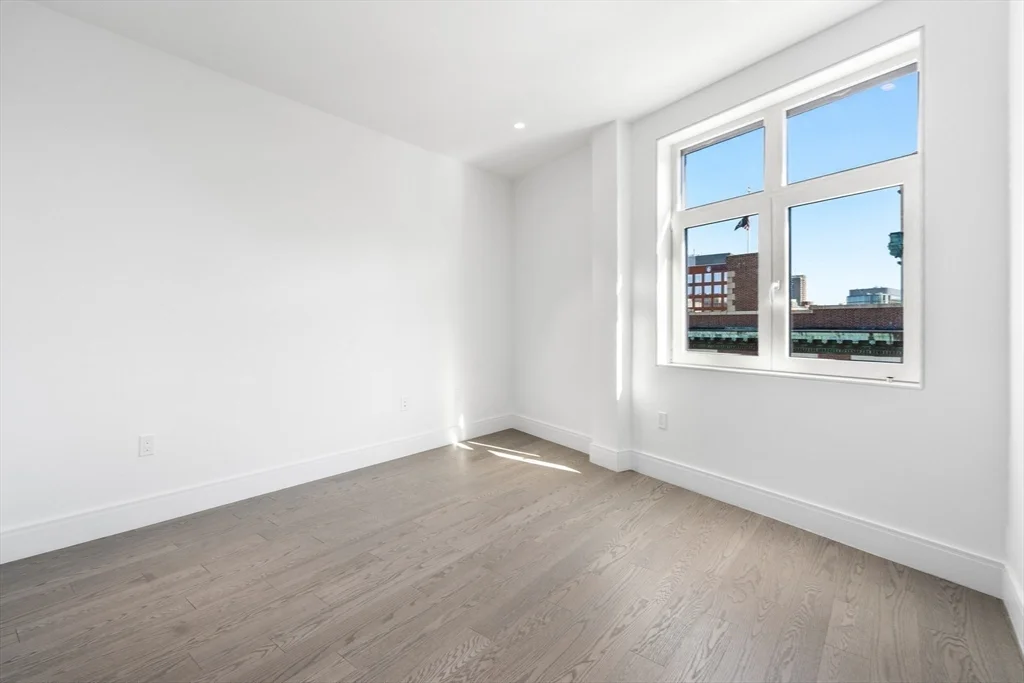 69 Walnut St, Brookline Village