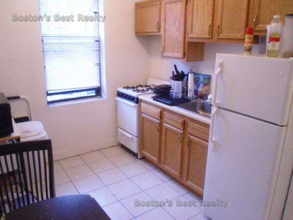 Studio bed, 1 bath apartment for rent at 27 Saint Lukes Rd Unit 7, Allston — photo 1 of 4