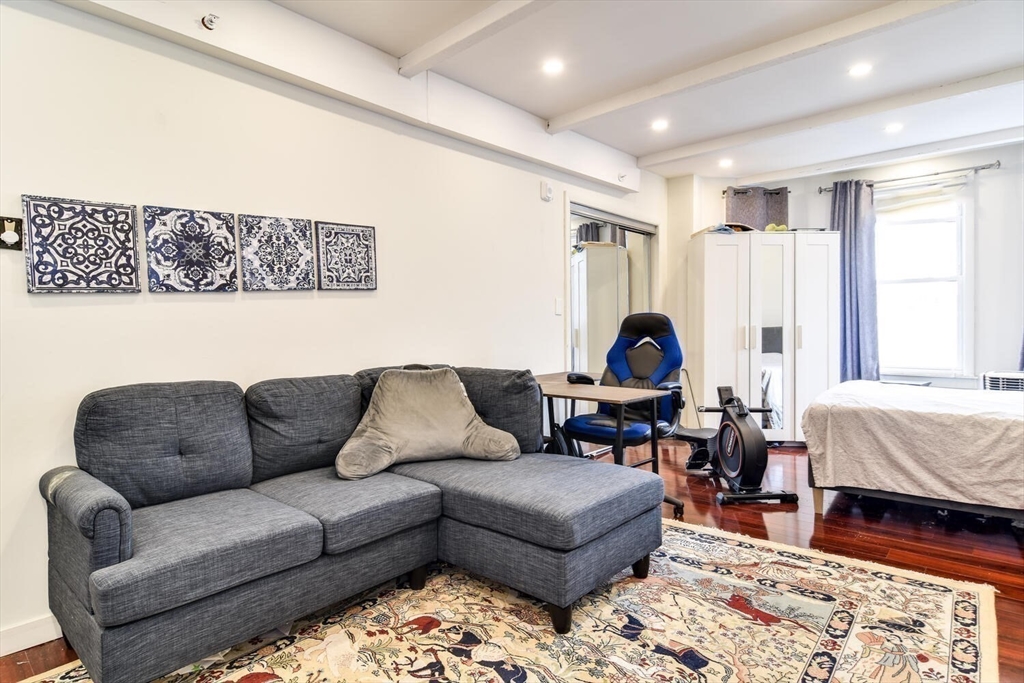 70 Bennington St, East Boston