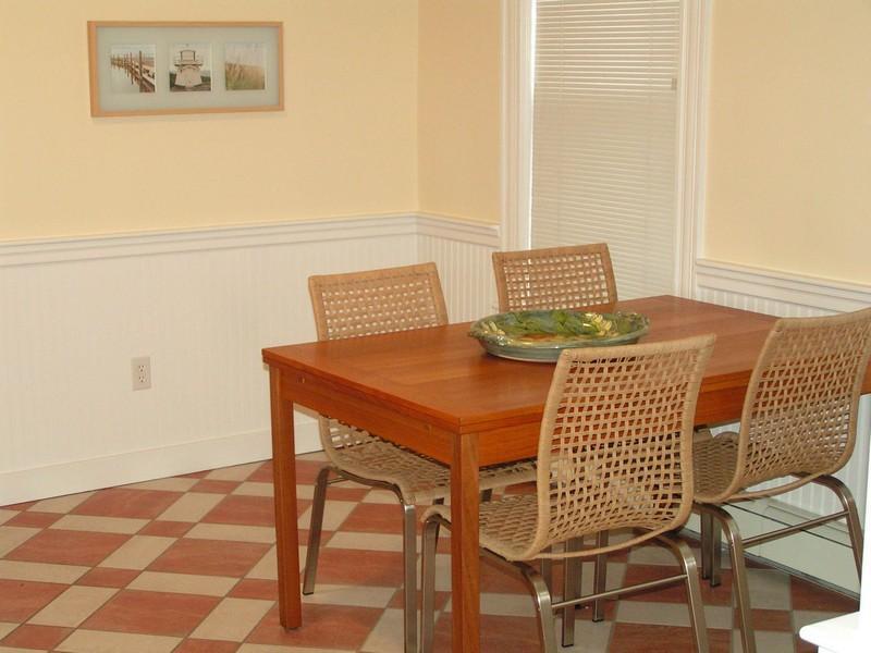 82 Holland St, Davis Square