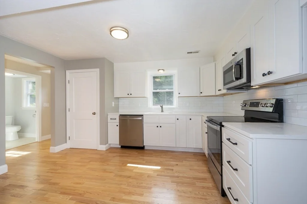 7 Sherman Ter, Natick