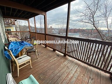 3 bed, 1 bath apartment for rent at 22 Fisher Ave Unit 1, Mission Hill — photo 5 of 24