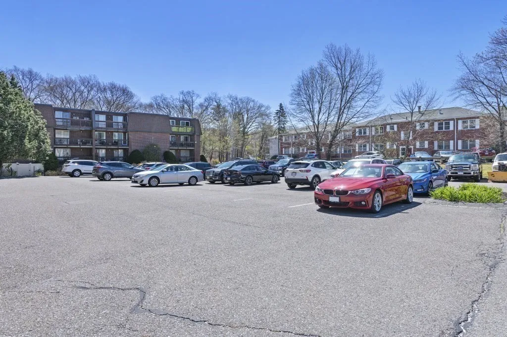 144 Kenrick St, Oak Square