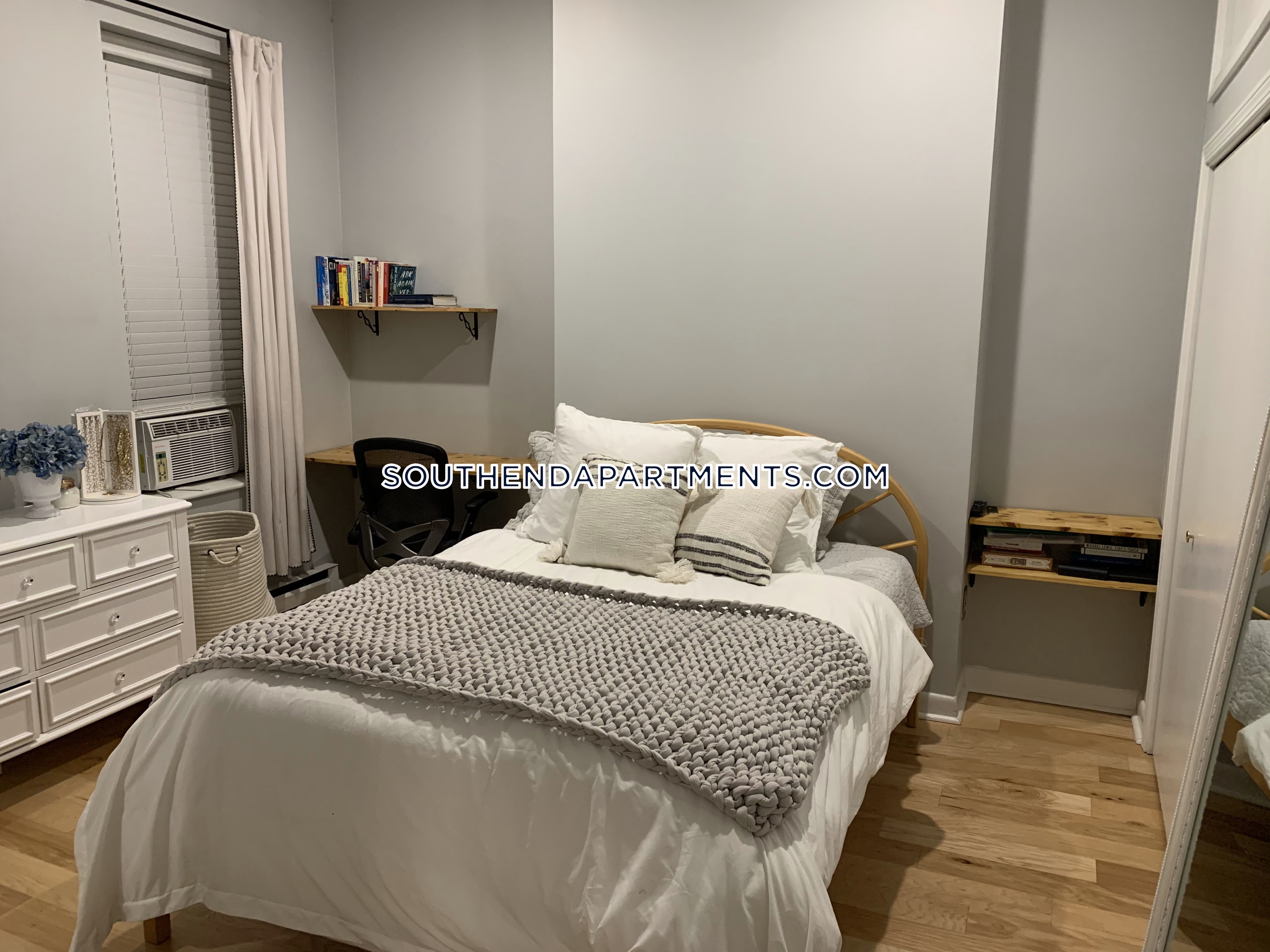 1 bed, 1 bath apartment for rent at 6 Yarmouth Unit 1, Back Bay — photo 5 of 10