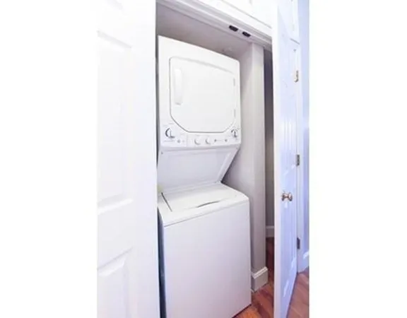 469 Massachusetts Ave, Roxbury