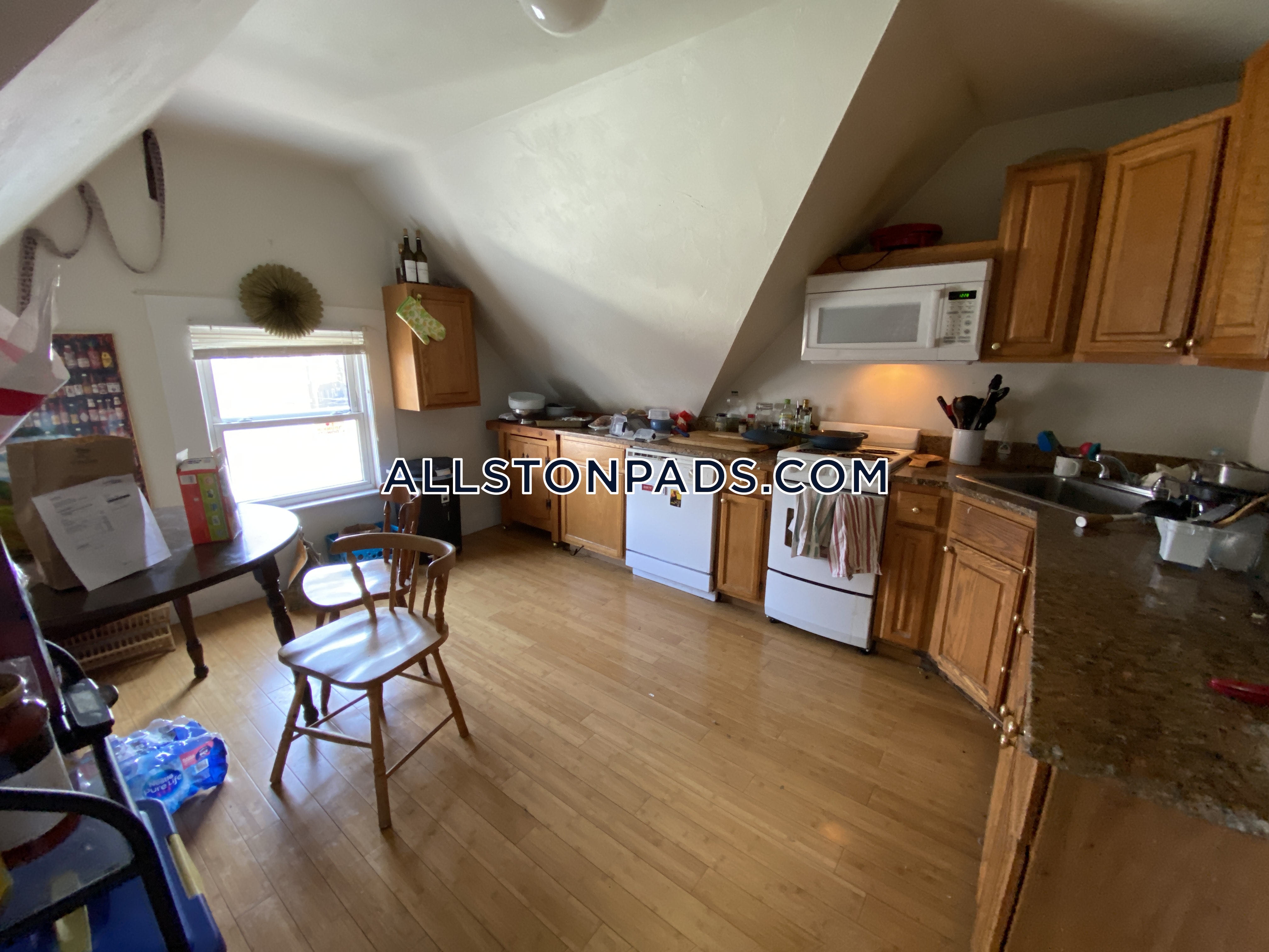 4 bed, 1 bath apartment for rent at 18 Greylock Rd Unit U3, Allston — photo 3 of 21