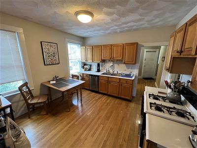 20 Ellington Rd, Powder House Square