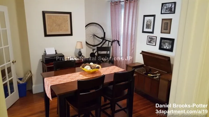 881 Massachusetts Ave, Central Square