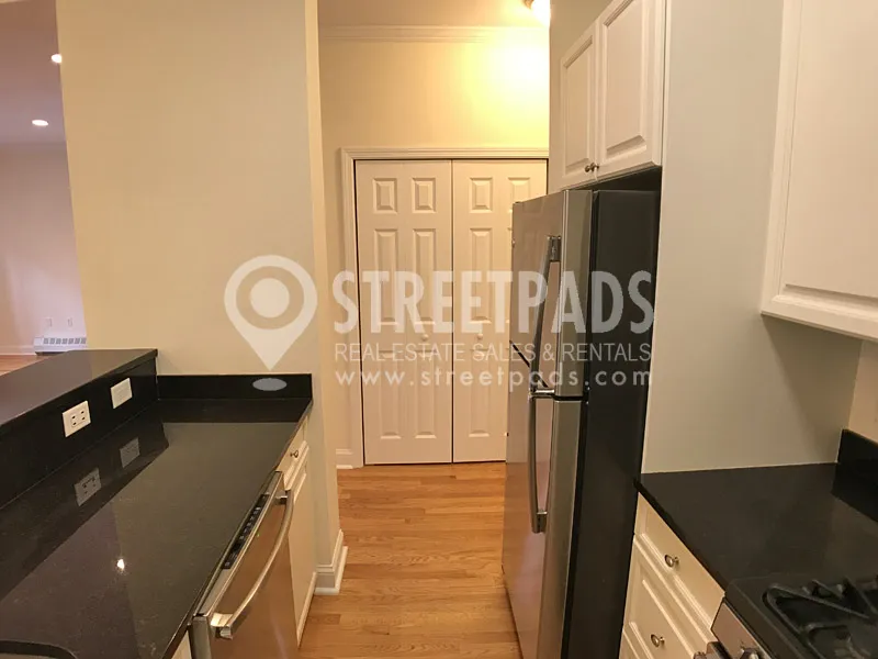 1 Langdon Sq, Neighborhood Nine