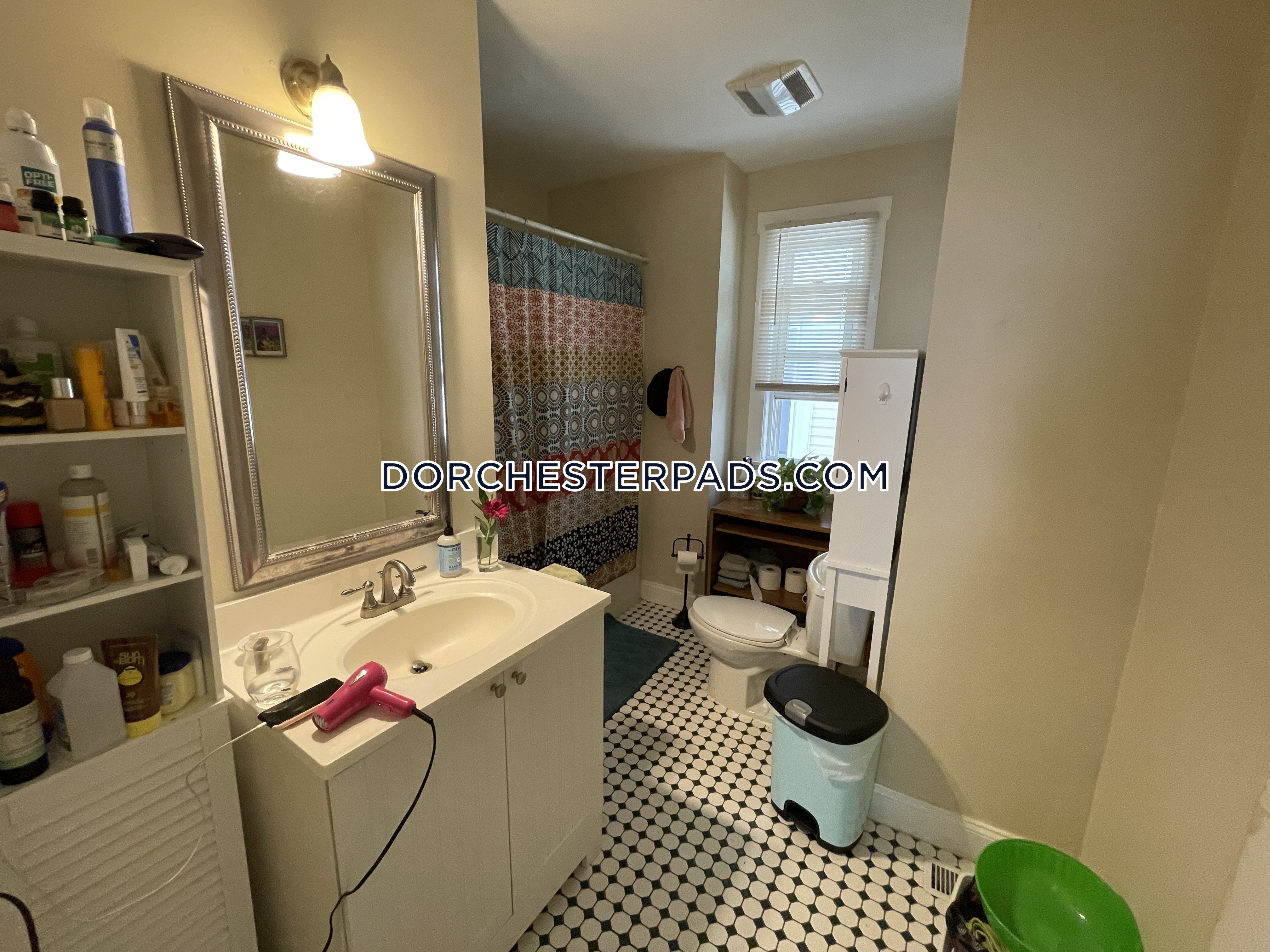 3 bed, 1 bath apartment for rent at 70 Romsey St Unit 2, Dorchester — photo 8 of 15