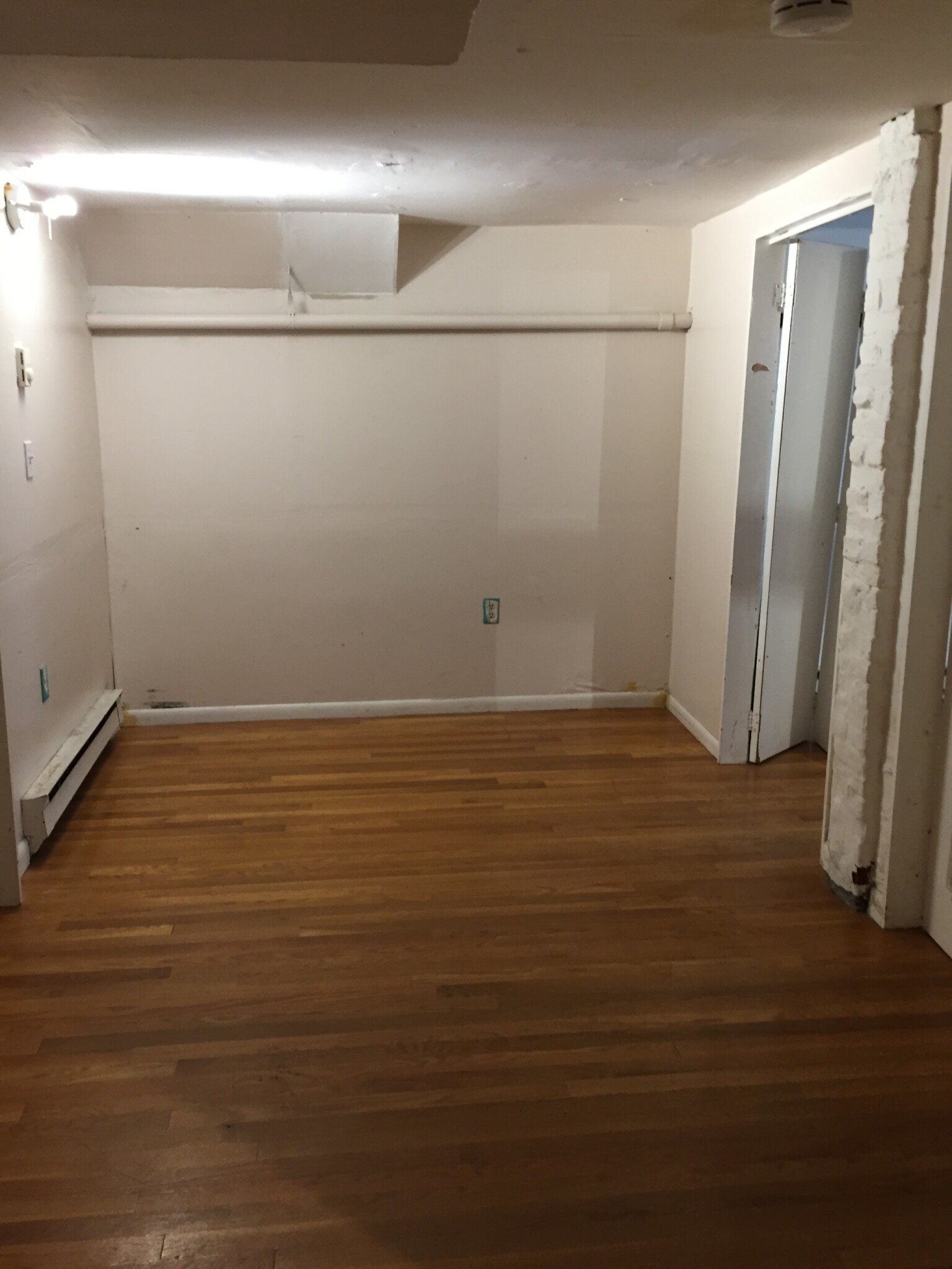 686 Parker St, Mission Hill