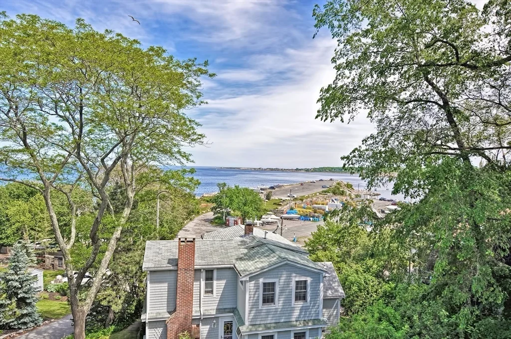 93 Granite St, Rockport