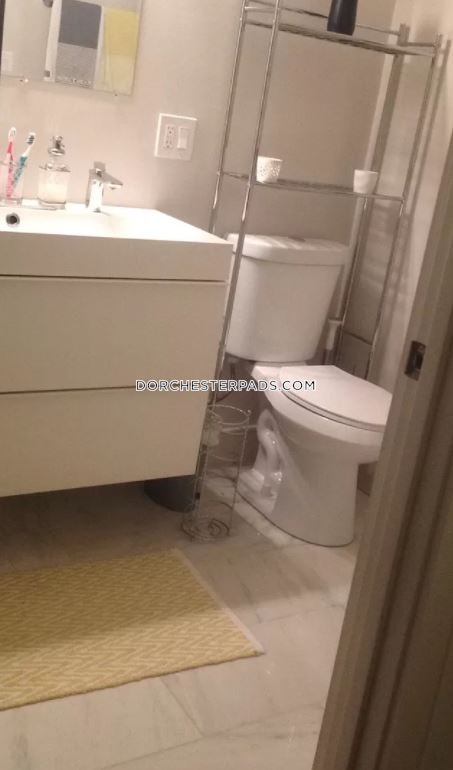 5 bed, 3 bath apartment for rent at 22-24 Harbor View Unit 1, Dorchester — photo 10 of 10