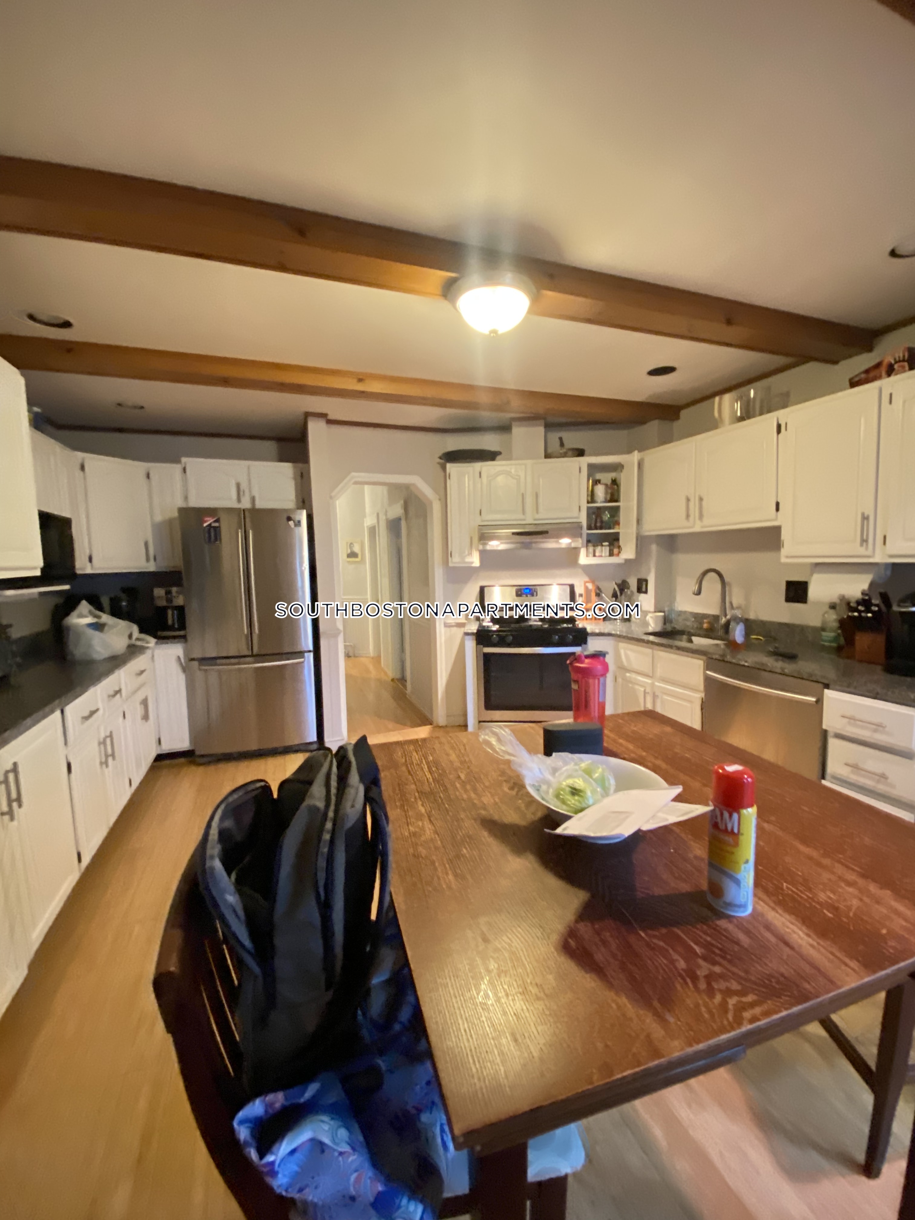 3 bed, 1 bath apartment for rent at 895 East Broadway Unit 2, South Boston — photo 15 of 27