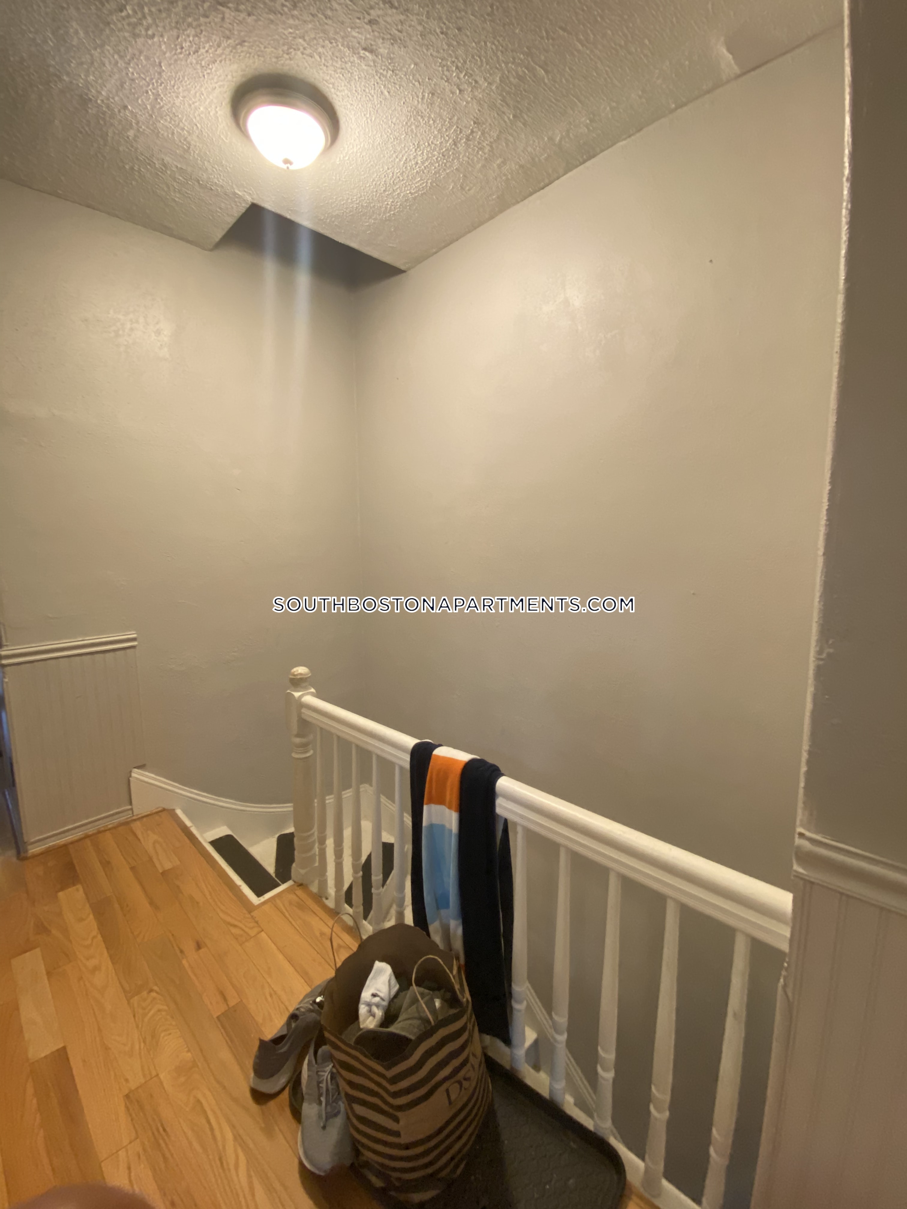 3 bed, 1 bath apartment for rent at 895 East Broadway Unit 2, South Boston — photo 22 of 27