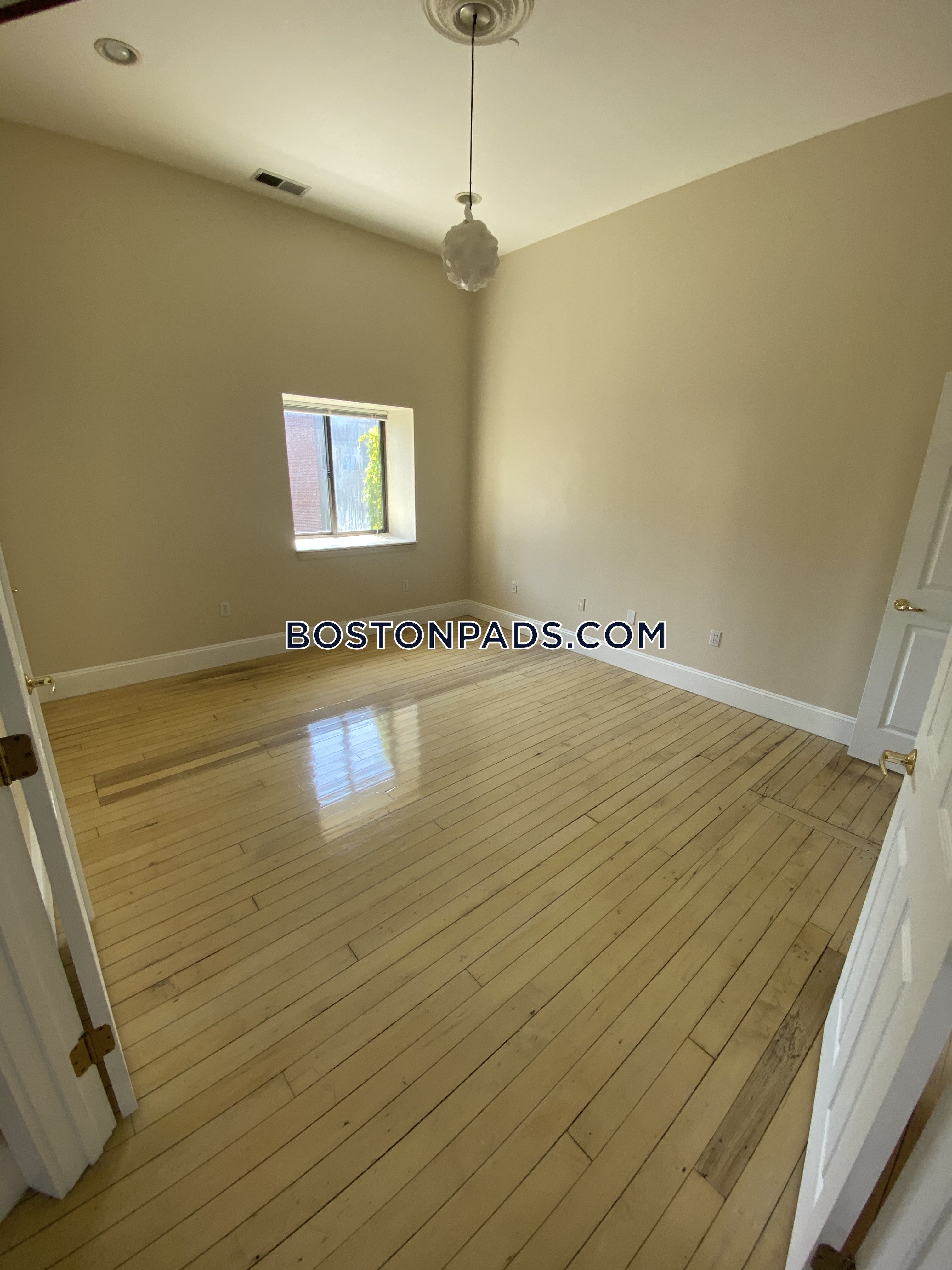 1 bed, 1 bath apartment for rent at 108 Richmond St Unit 7, North End — photo 23 of 35