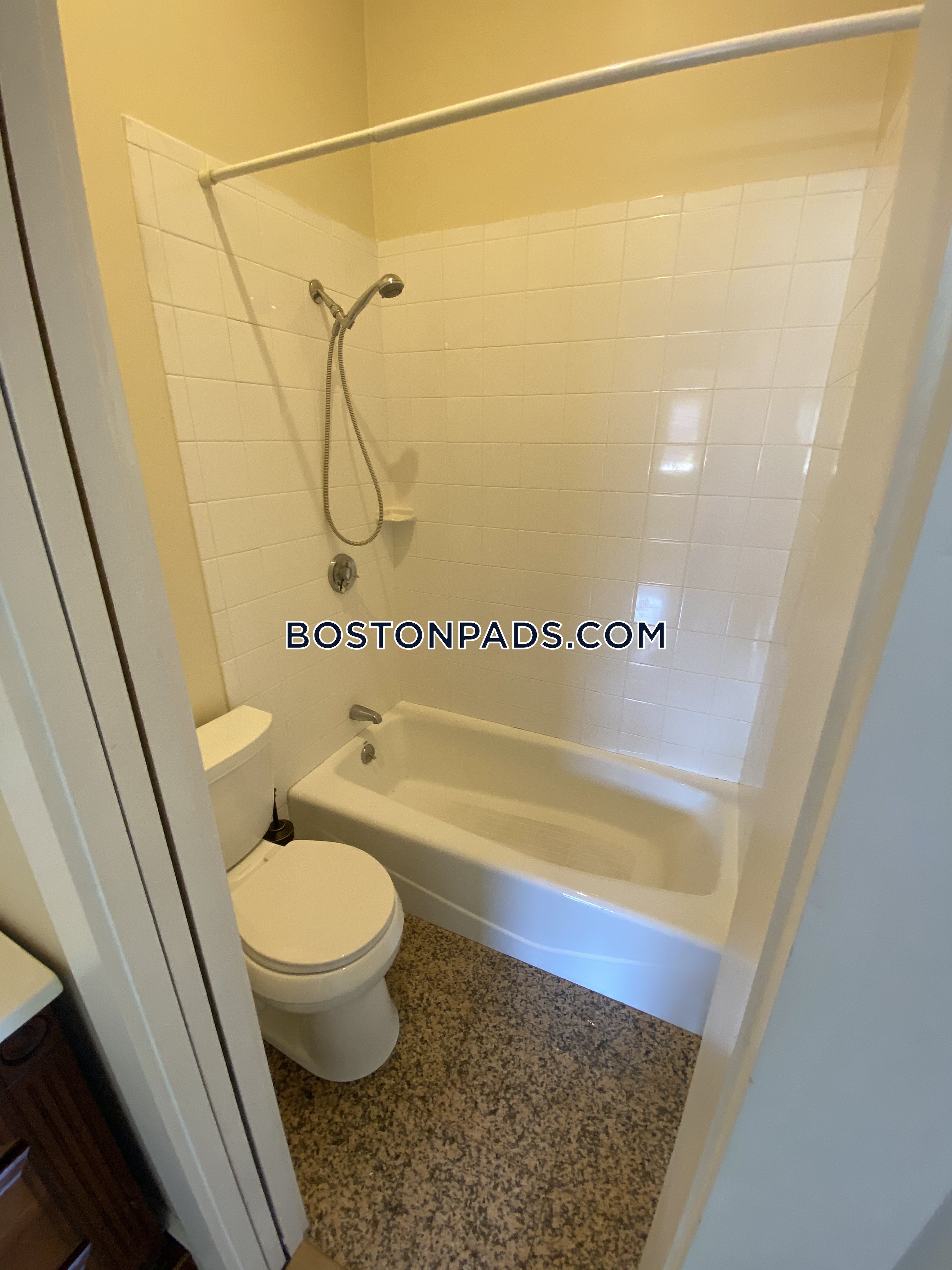 1 bed, 1 bath apartment for rent at 108 Richmond St Unit 7, North End — photo 27 of 35