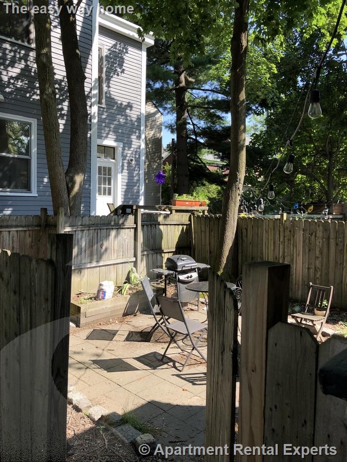 218 Harvard St, Central Square