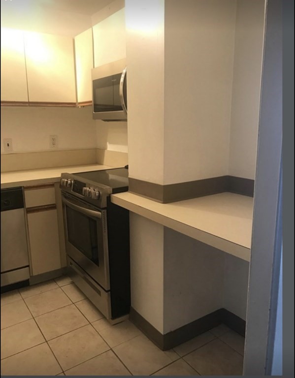 60 Babcock St, North Brookline