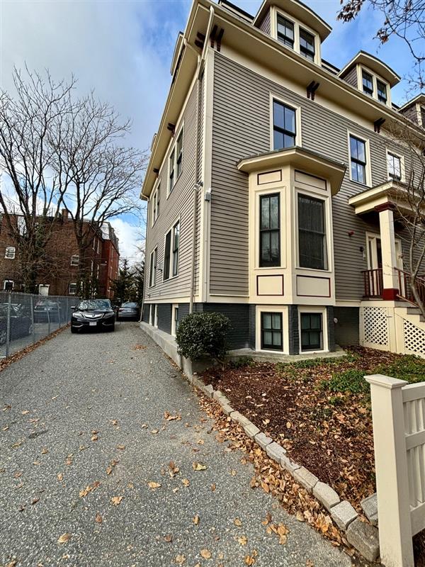 39 Inman St, Mid-Cambridge