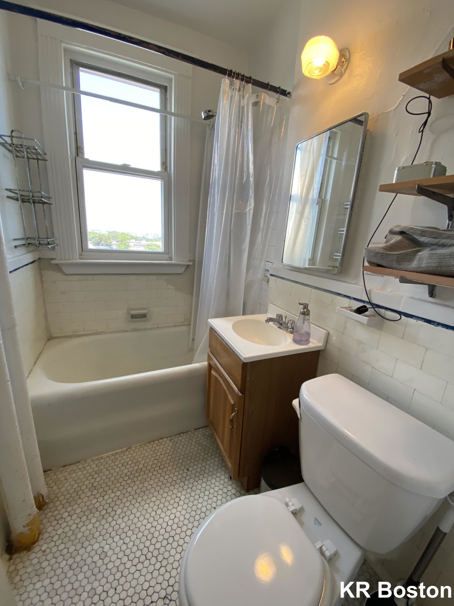 1 bed, 1 bath apartment for rent at 1626 Commonwealth Ave Unit 026, Brighton — photo 3 of 3
