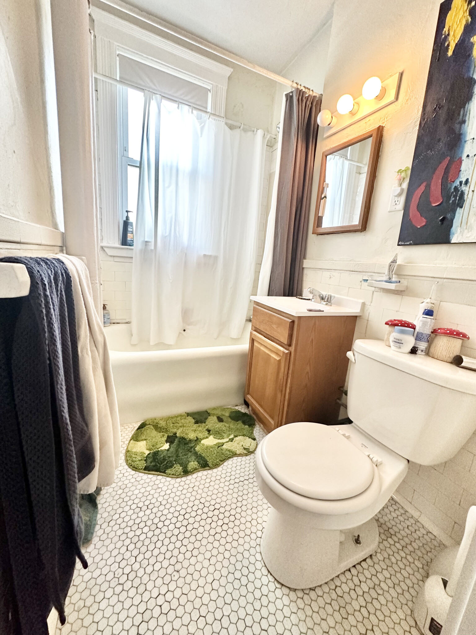 1 bed, 1 bath apartment for rent at 1626 Commonwealth Ave Unit 14, Brighton — photo 3 of 3