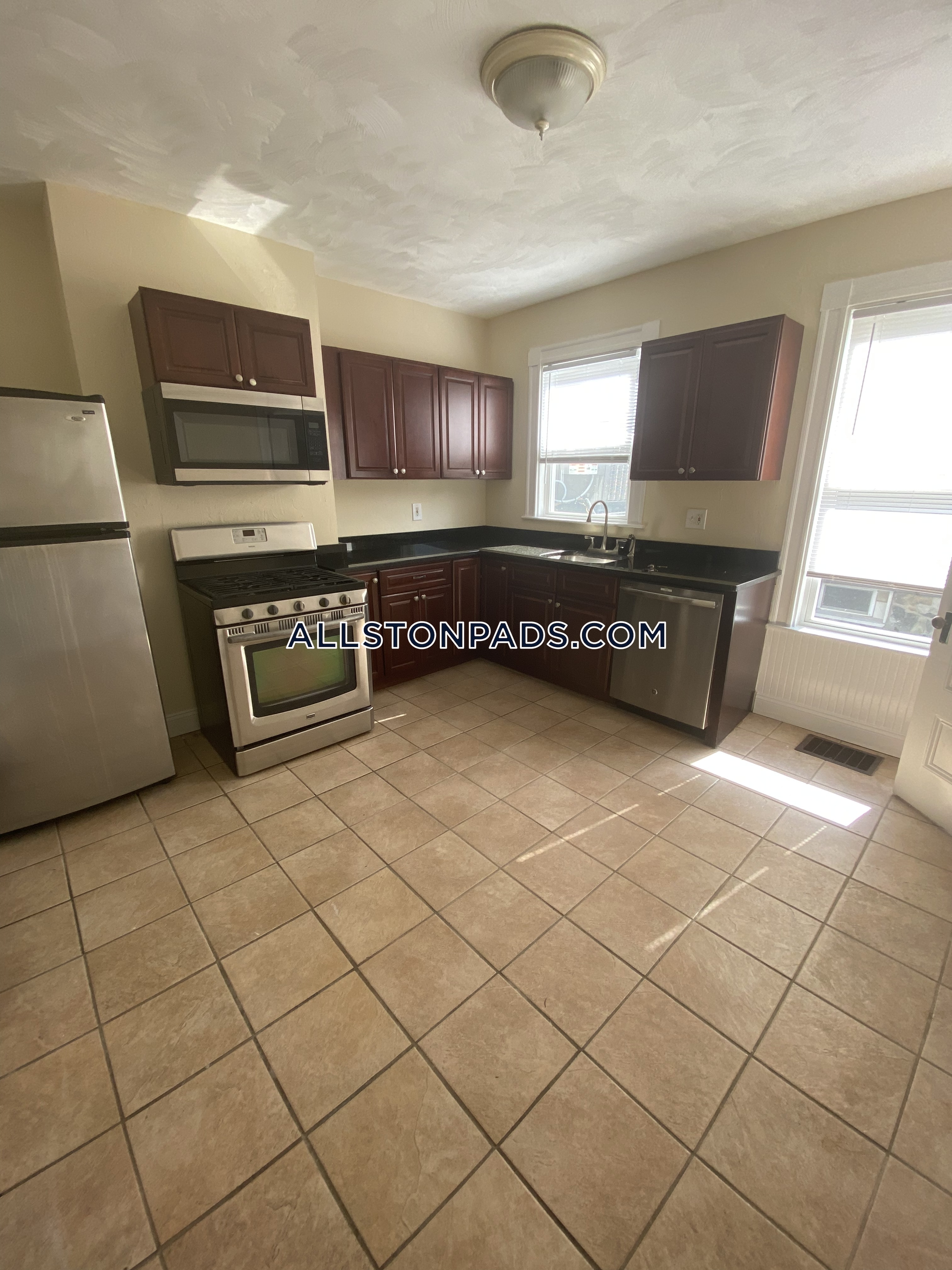6 bed, 3 bath apartment for rent at 2 Alcott St Unit House, Allston — photo 28 of 28