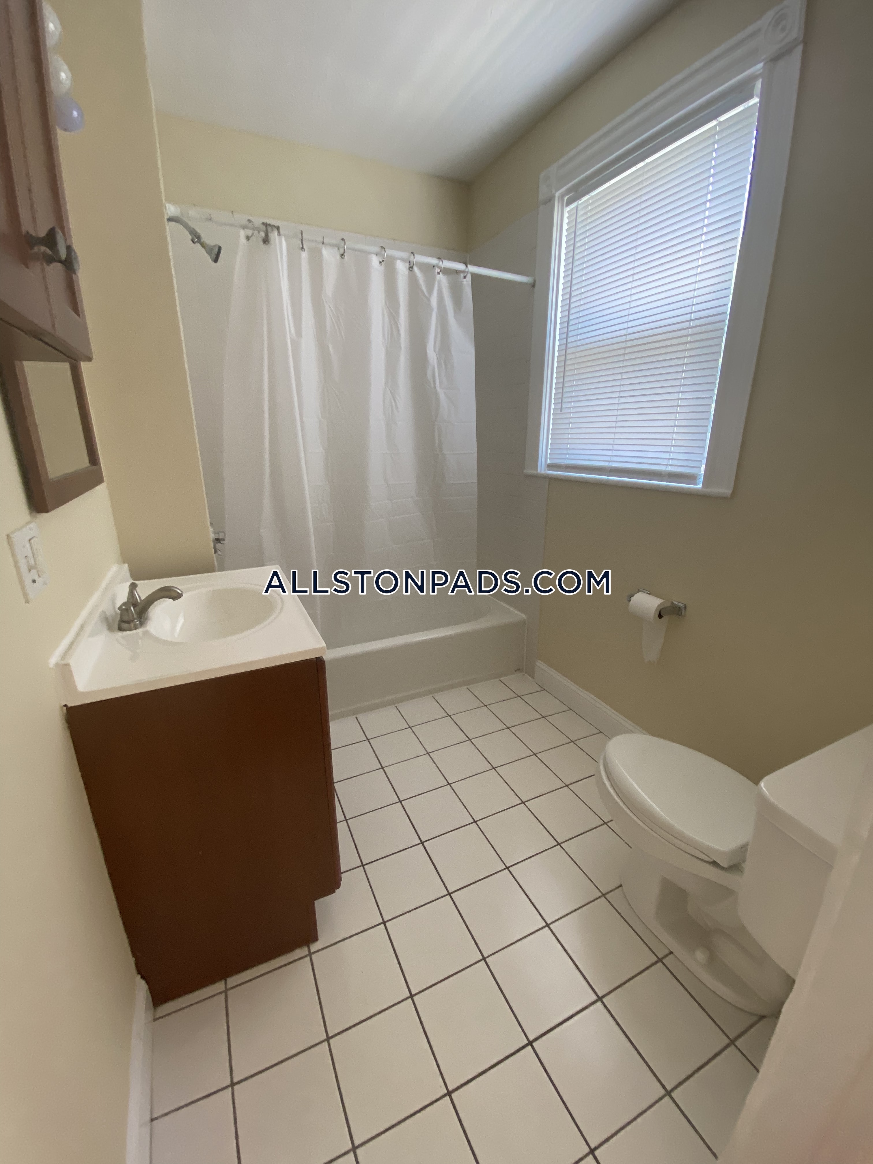 6 bed, 3 bath apartment for rent at 2 Alcott St Unit House, Allston