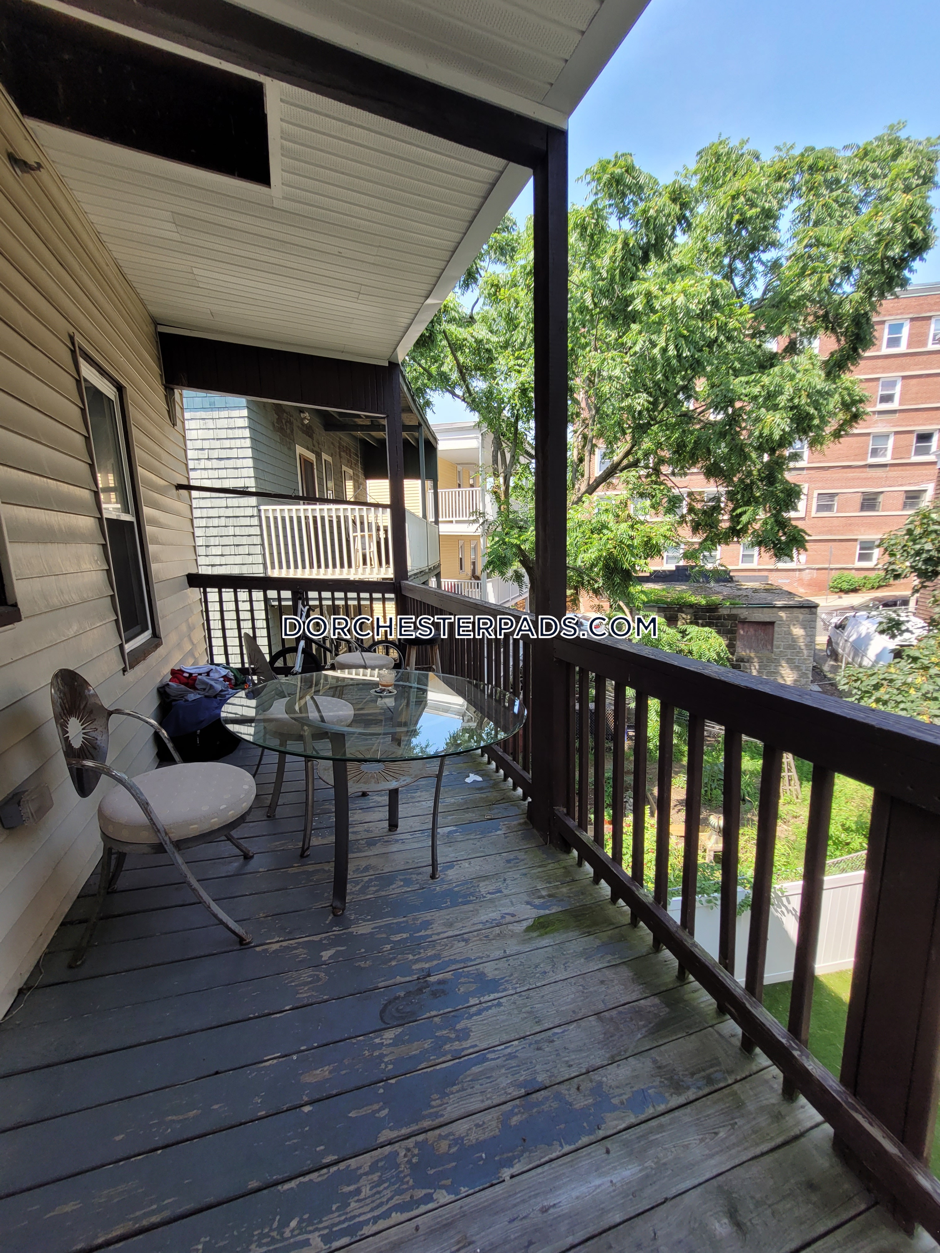 3 bed, 1 bath apartment for rent at 21 Rowell St Unit 3, Dorchester — photo 15 of 22