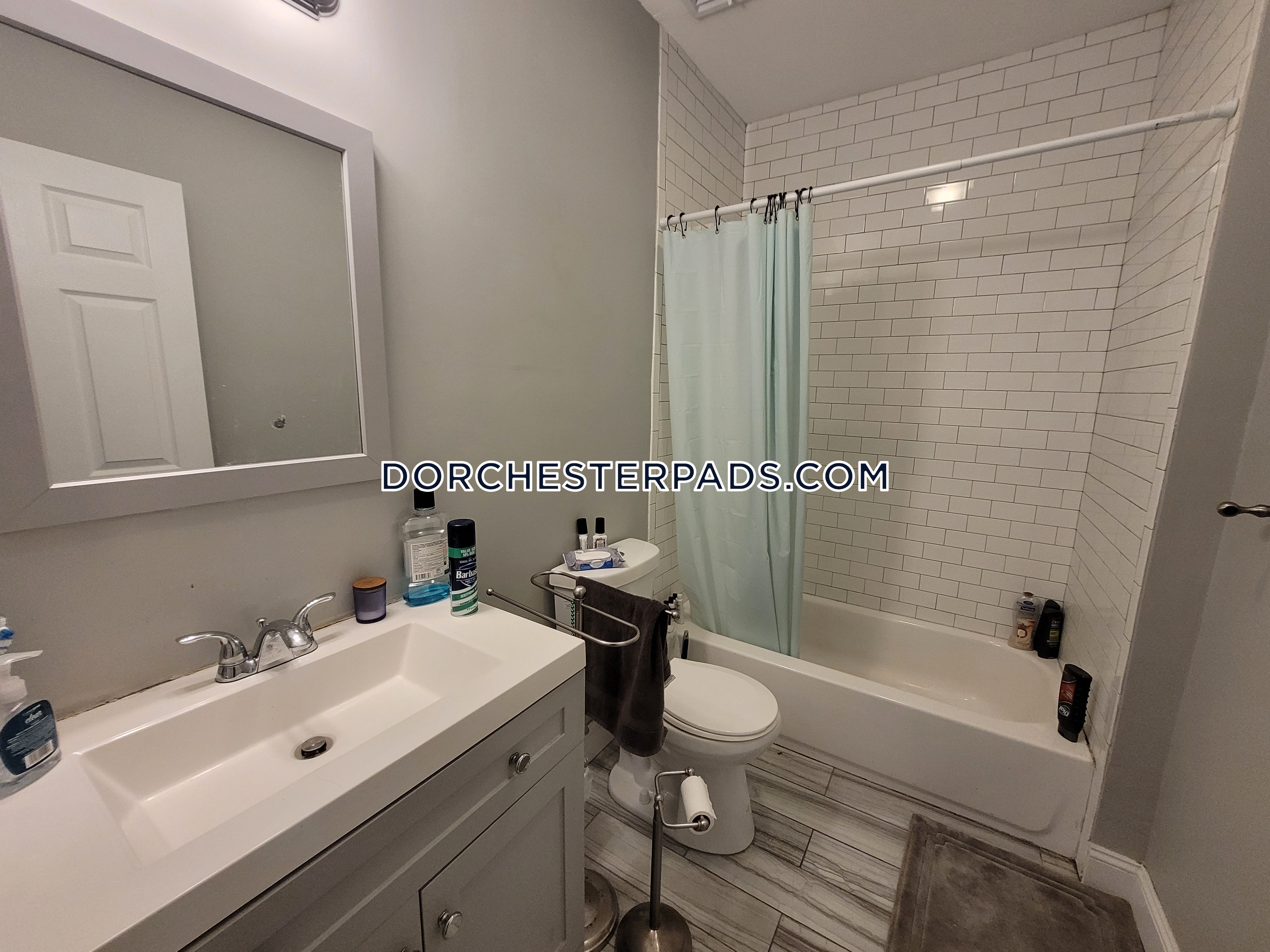 3 bed, 1 bath apartment for rent at 21 Rowell St Unit 3, Dorchester — photo 17 of 22