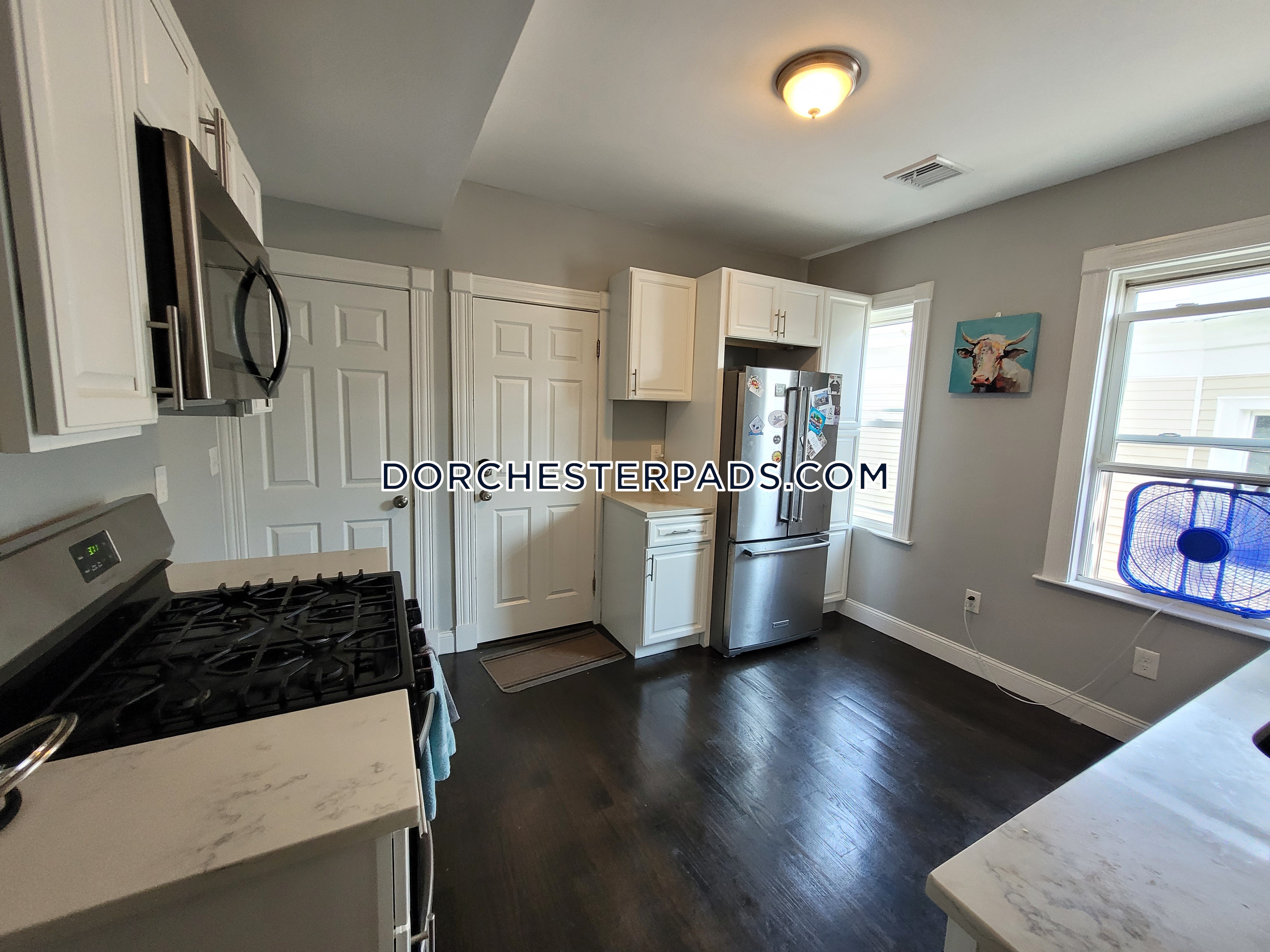 3 bed, 1 bath apartment for rent at 21 Rowell St Unit 3, Dorchester — photo 2 of 22