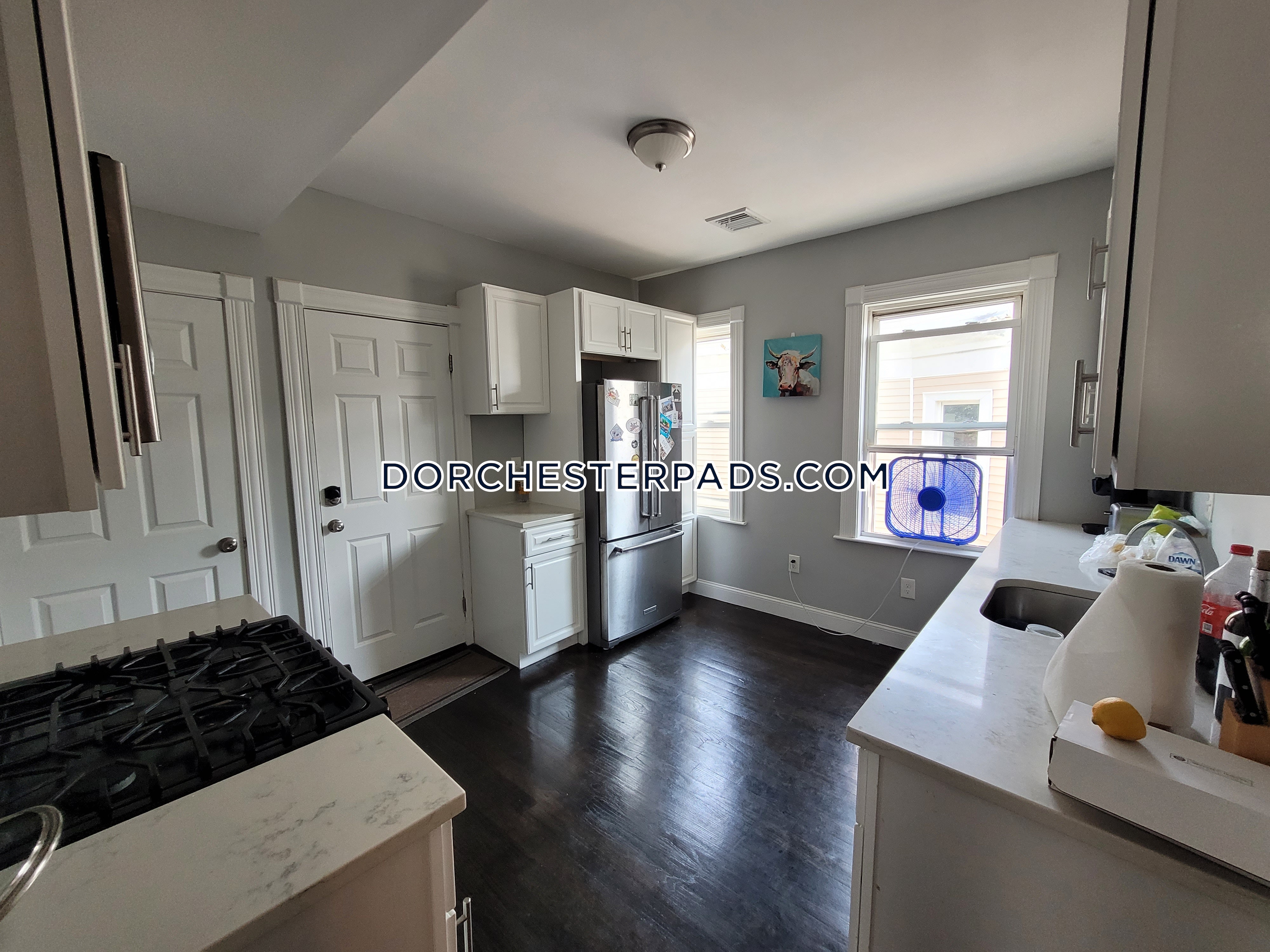 3 bed, 1 bath apartment for rent at 21 Rowell St Unit 3, Dorchester — photo 9 of 22
