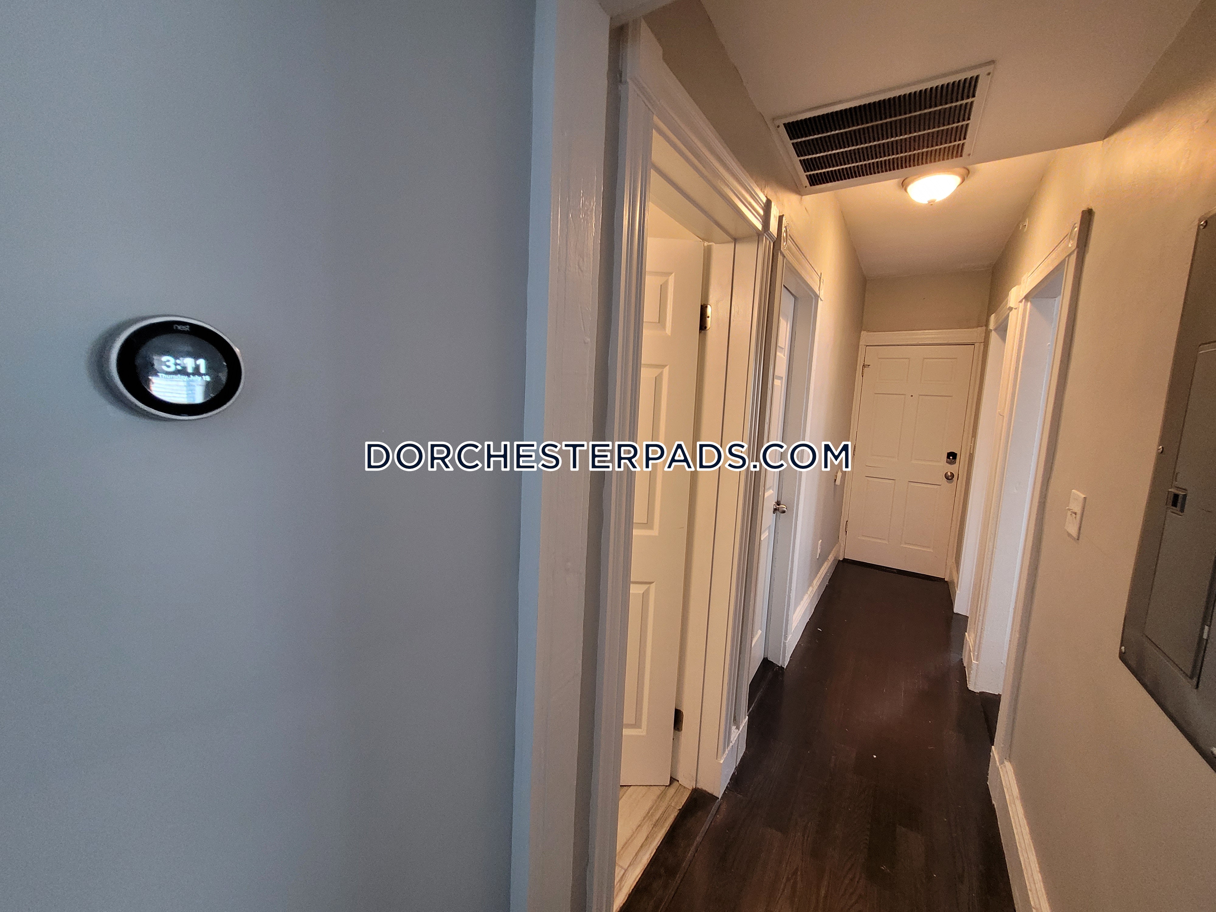 3 bed, 1 bath apartment for rent at 21 Rowell St Unit 3, Dorchester — photo 13 of 22