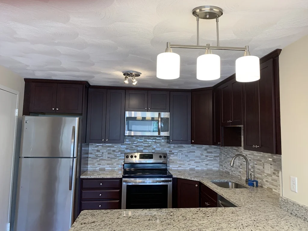 1105 - 4 Lexington St, Waltham