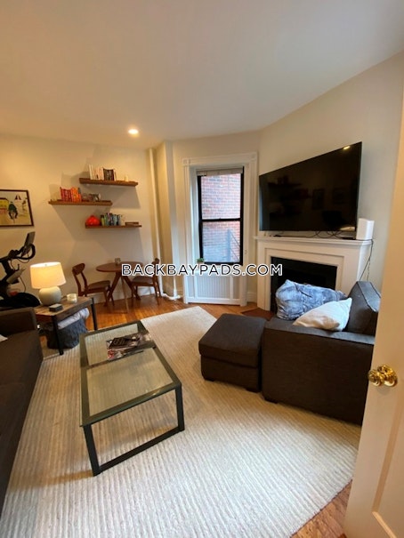 1 bed, 1 bath apartment for rent at 174 Newbury St Unit 4, Back Bay — photo 2 of 12