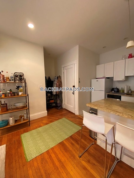 1 bed, 1 bath apartment for rent at 174 Newbury St Unit 4, Back Bay — photo 12 of 12