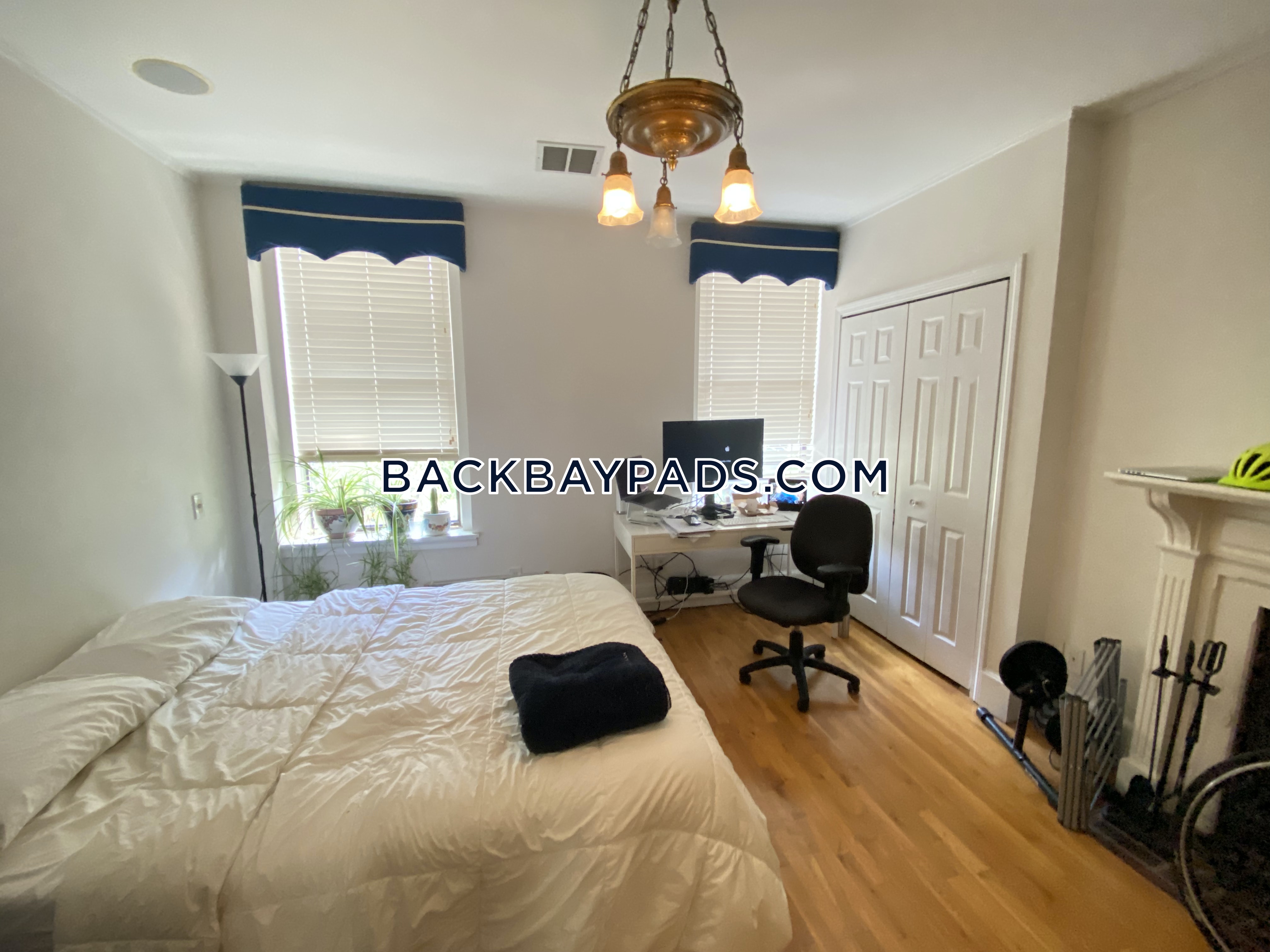 2 bed, 2 bath apartment for rent at 238 Marlborough St Unit 302, Back Bay — photo 3 of 15