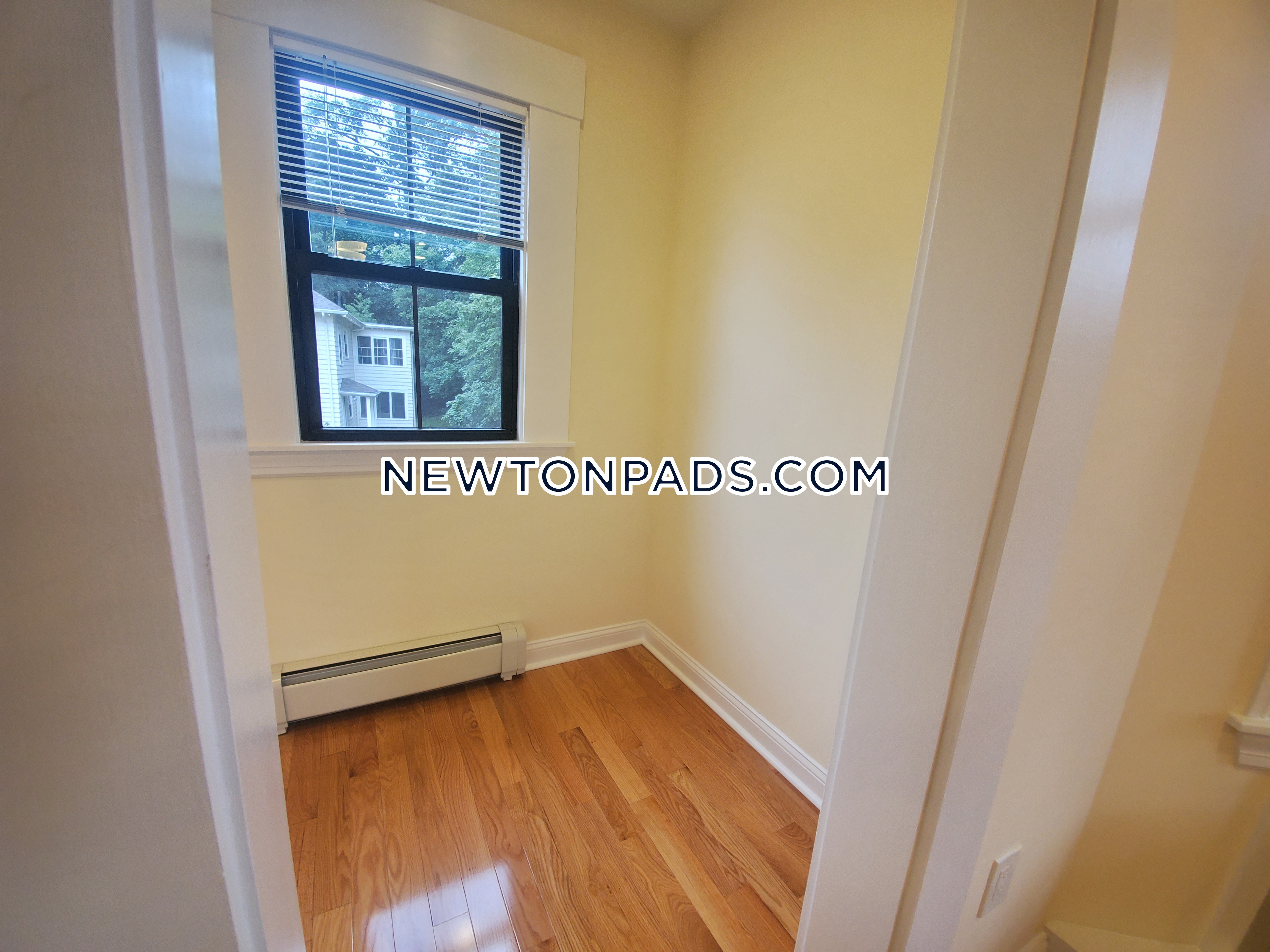 1 bed, 1 bath apartment for rent at 219 Commonwealth Ave Unit 36, Newton — photo 10 of 12